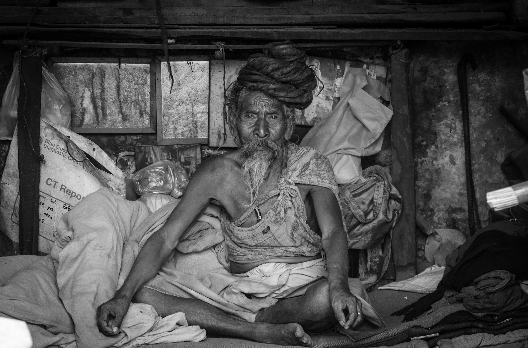Sony E 18-200mm F3.5-6.3 OSS sample photo. Old sadhu photography