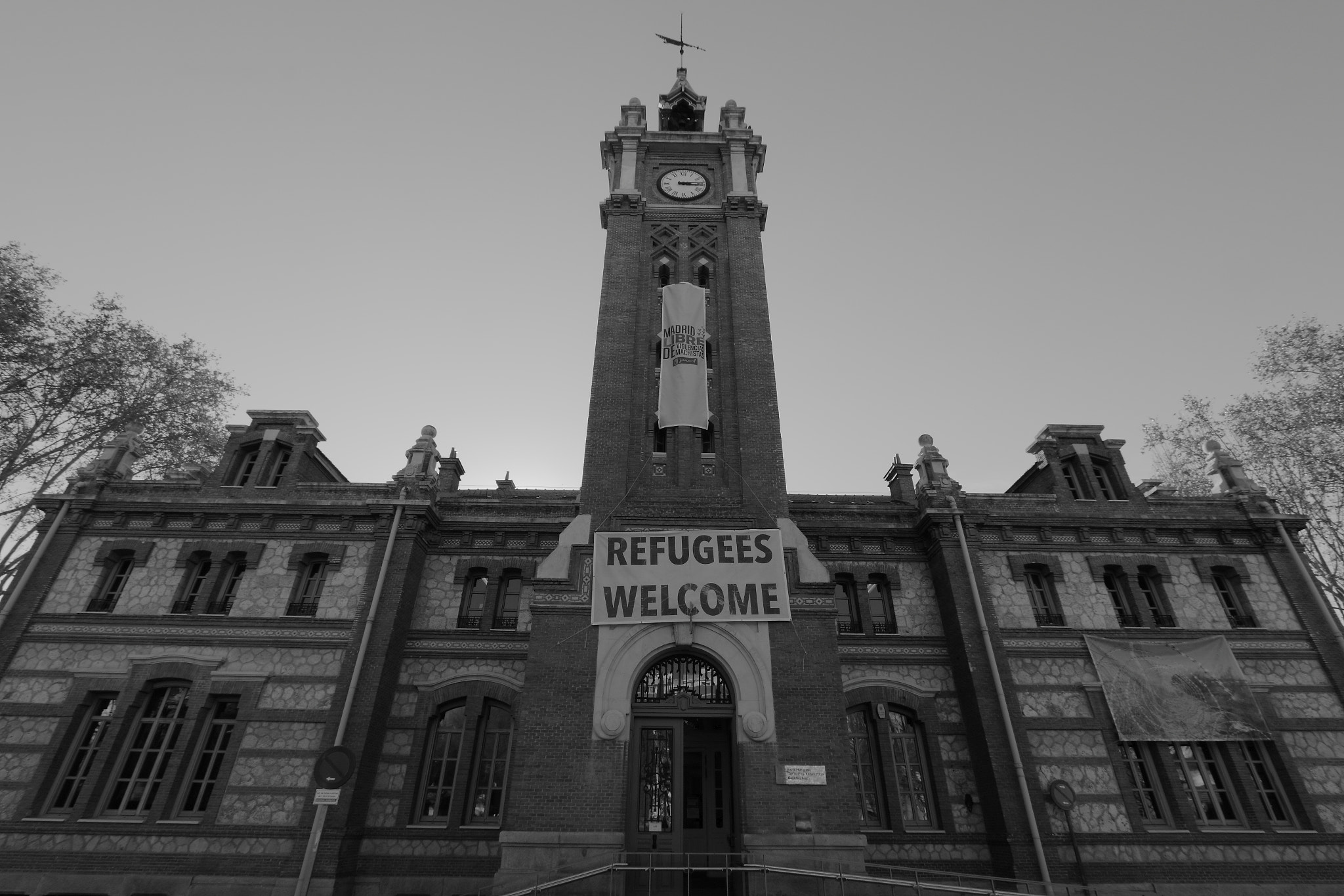 Canon EF-S 10-22mm F3.5-4.5 USM sample photo. Refugees welcome(!) 2 photography