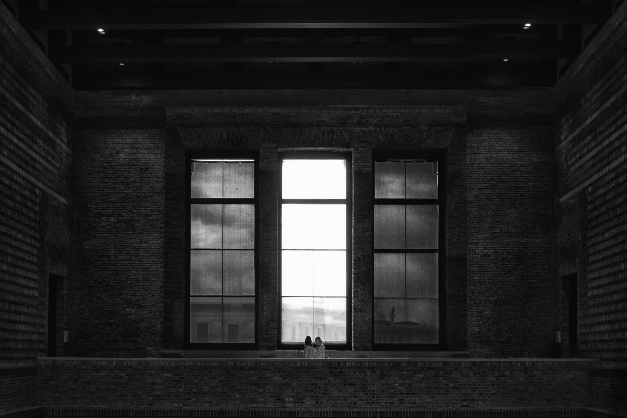 Panasonic Lumix DMC-GX8 + Panasonic Leica DG Summilux 25mm F1.4 II ASPH sample photo. The window photography