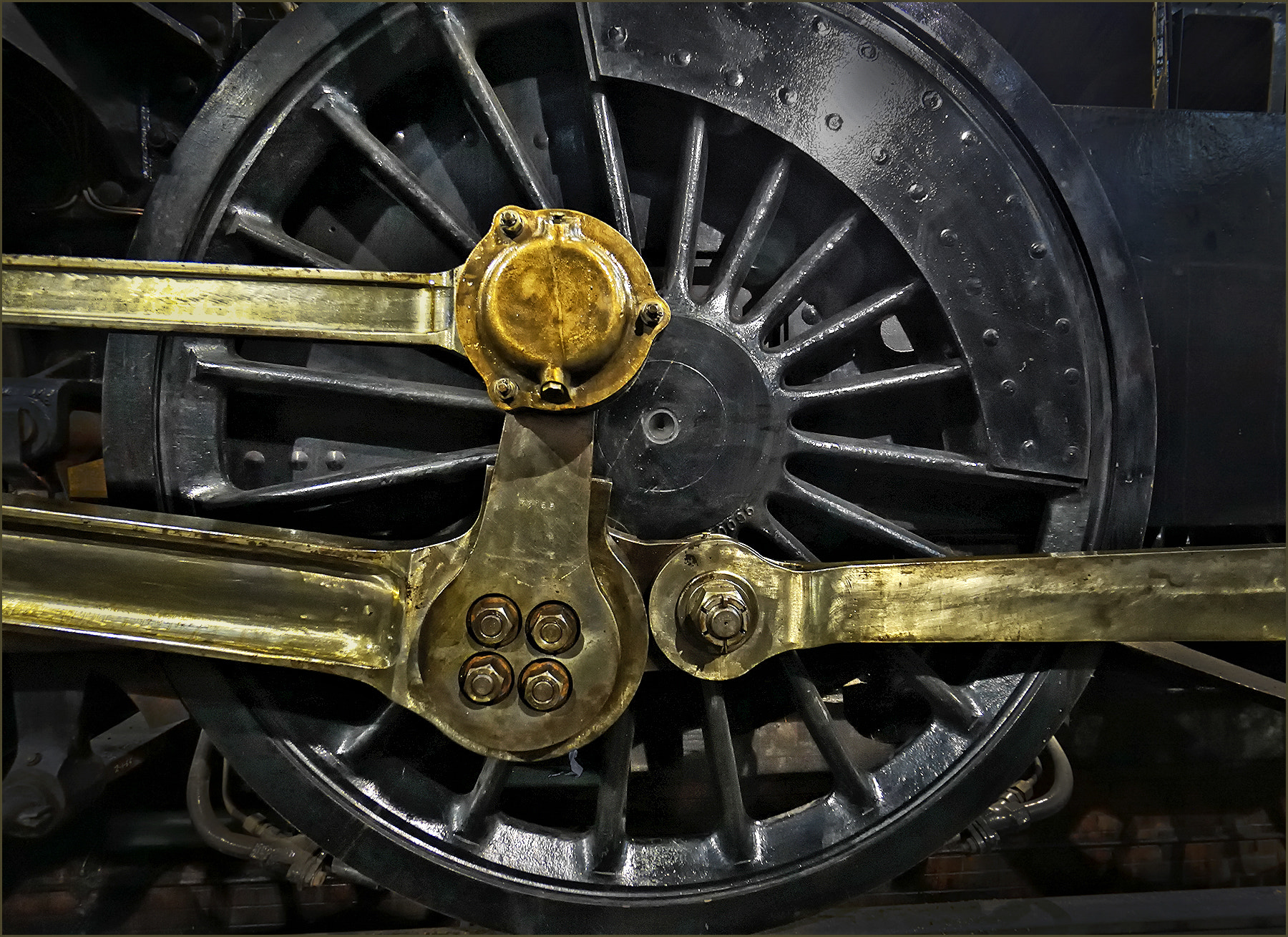 Sony a6000 + Sony E 10-18mm F4 OSS sample photo. Engine wheel photography