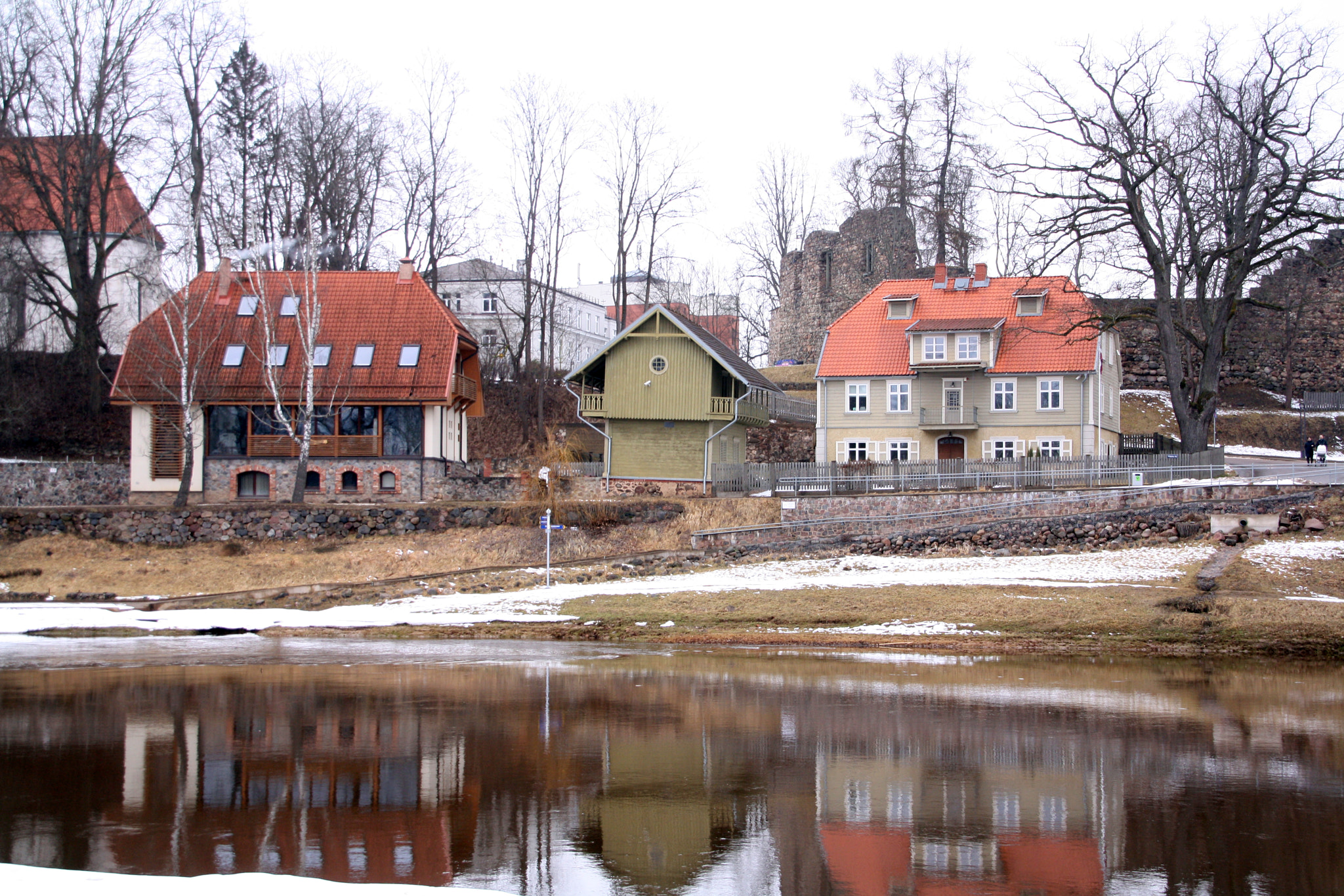 Canon EOS 1000D (EOS Digital Rebel XS / EOS Kiss F) sample photo. Houses in valmiera photography