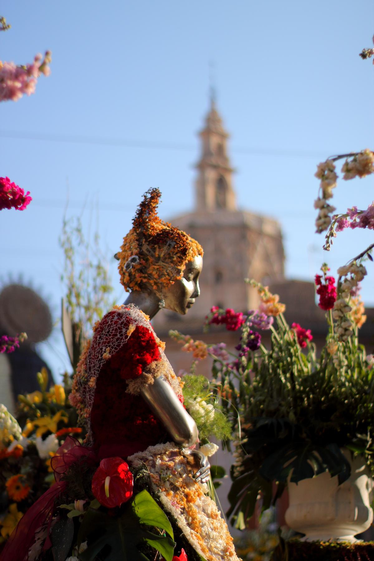 Canon 50mm sample photo. Plaza de la virgen photography