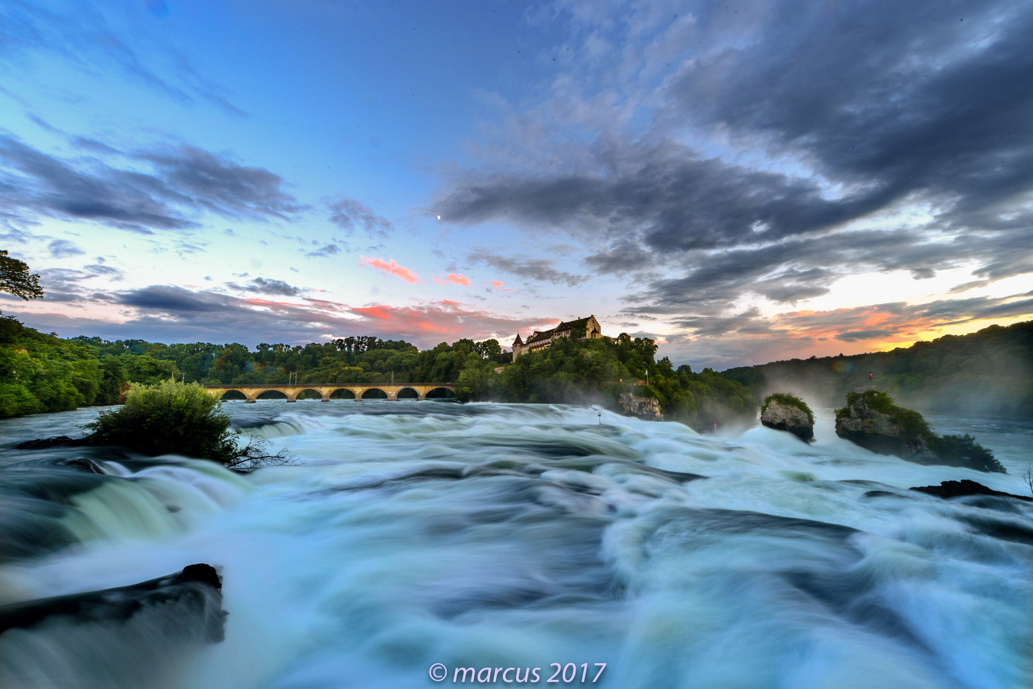 Sigma 12-24mm F4.5-5.6 EX DG Aspherical HSM sample photo. Rheinfall bearbeitet photography