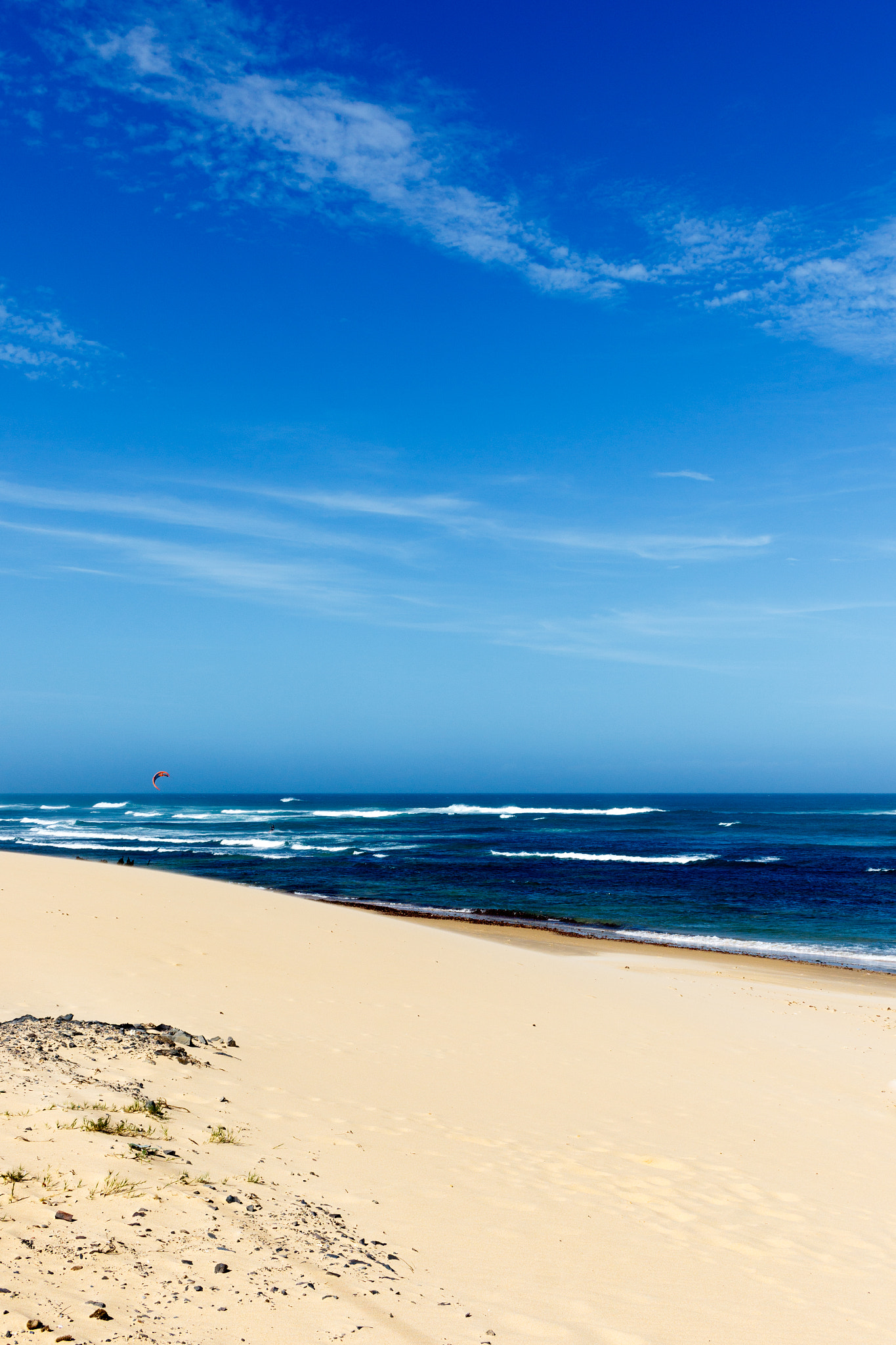 Canon EF-S 24mm F2.8 STM sample photo. Beautiful side view of the beach photography