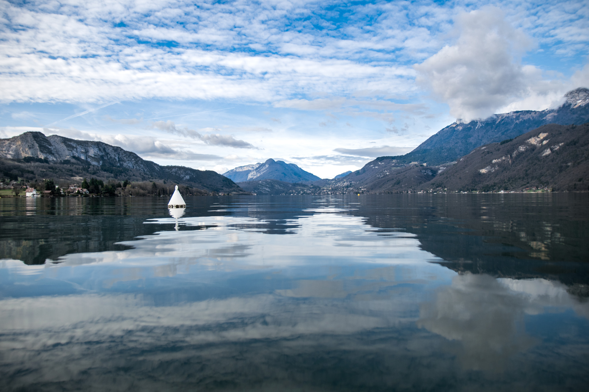 Sigma 17-50mm F2.8 EX DC OS HSM sample photo. Lake photography