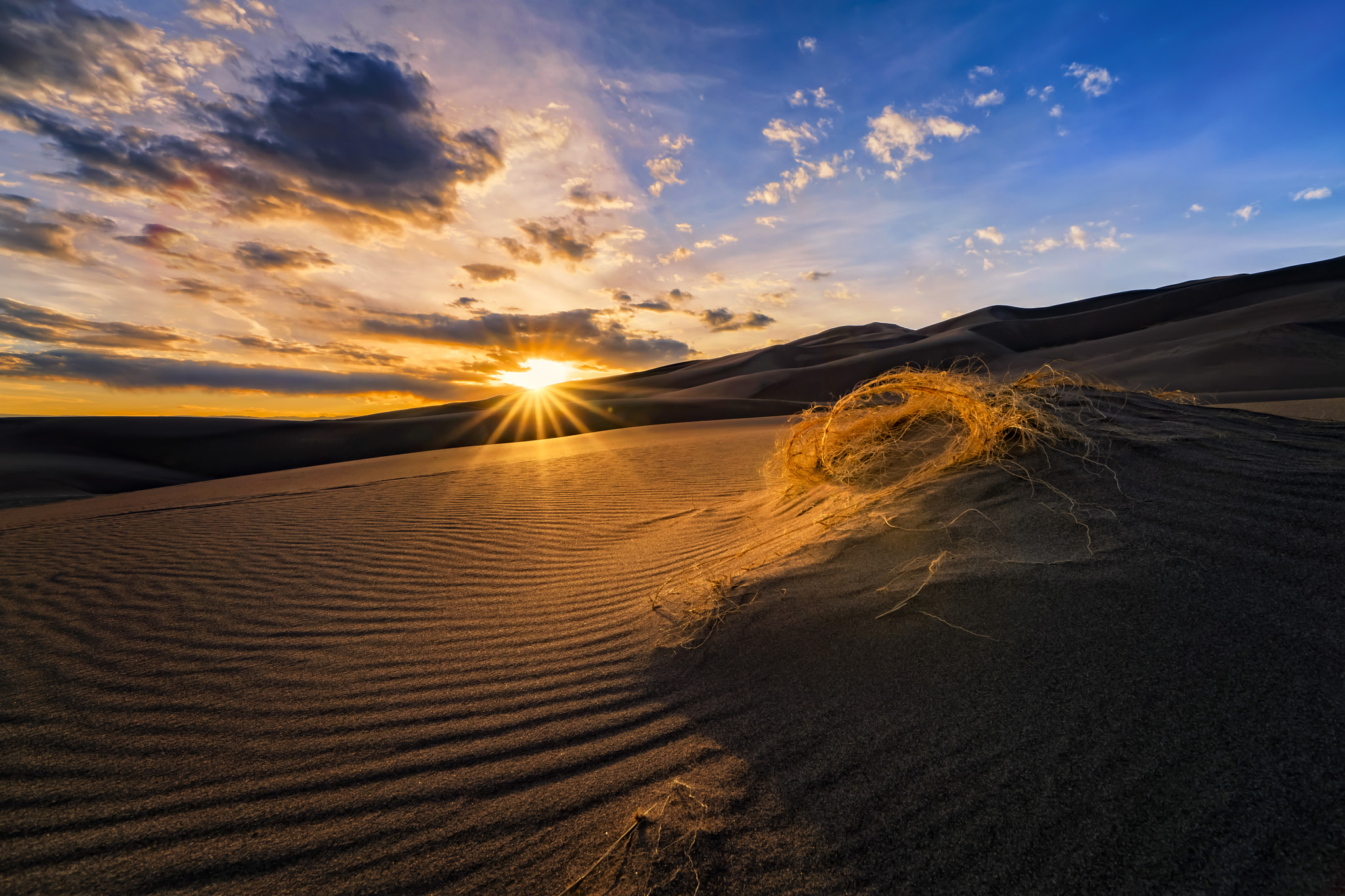 Sony a99 II + Sony Vario-Sonnar T* 16-35mm F2.8 ZA SSM sample photo. Sunset at the great sand dunes photography