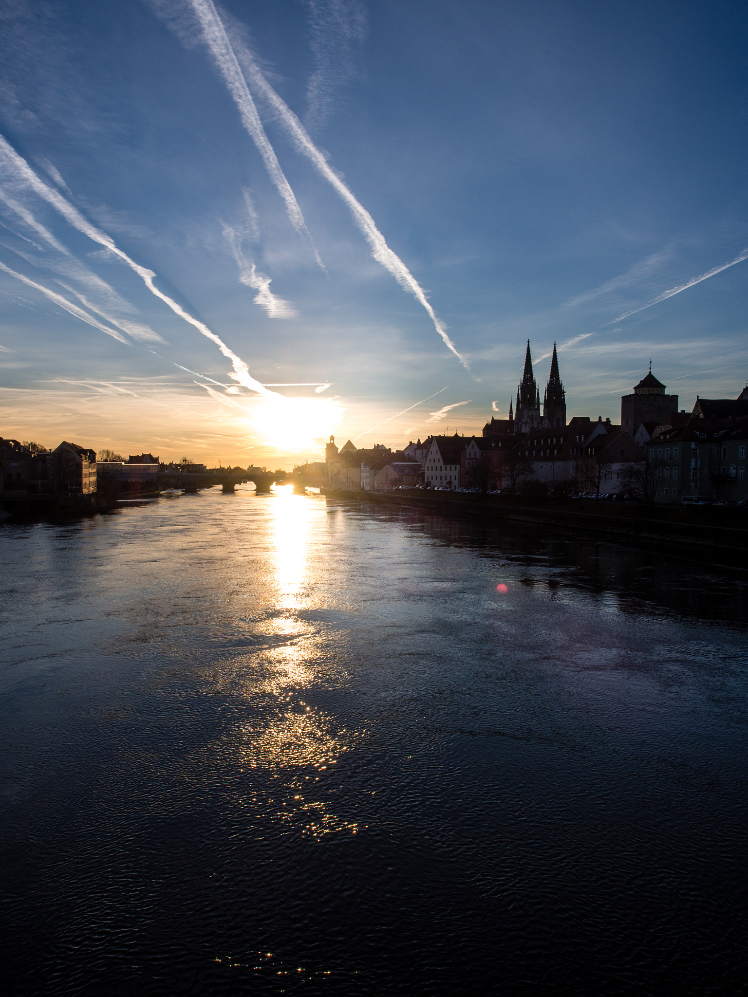 Olympus OM-D E-M5 sample photo. Sunrise over the danube photography