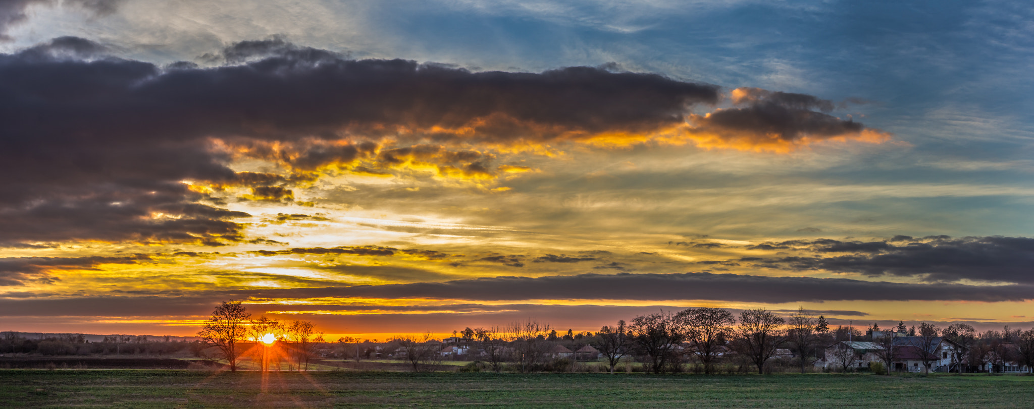 Canon EOS 7D + Canon EF 40mm F2.8 STM sample photo. Sunset photography