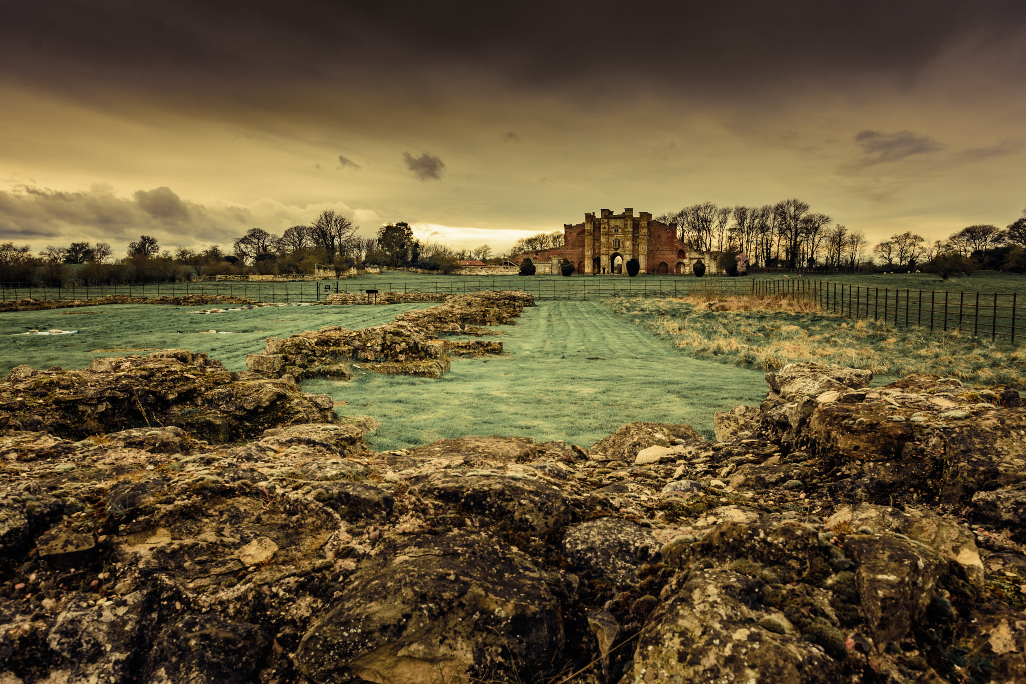 Nikon D7200 + Sigma 10-20mm F3.5 EX DC HSM sample photo. Thornton abbey  photography