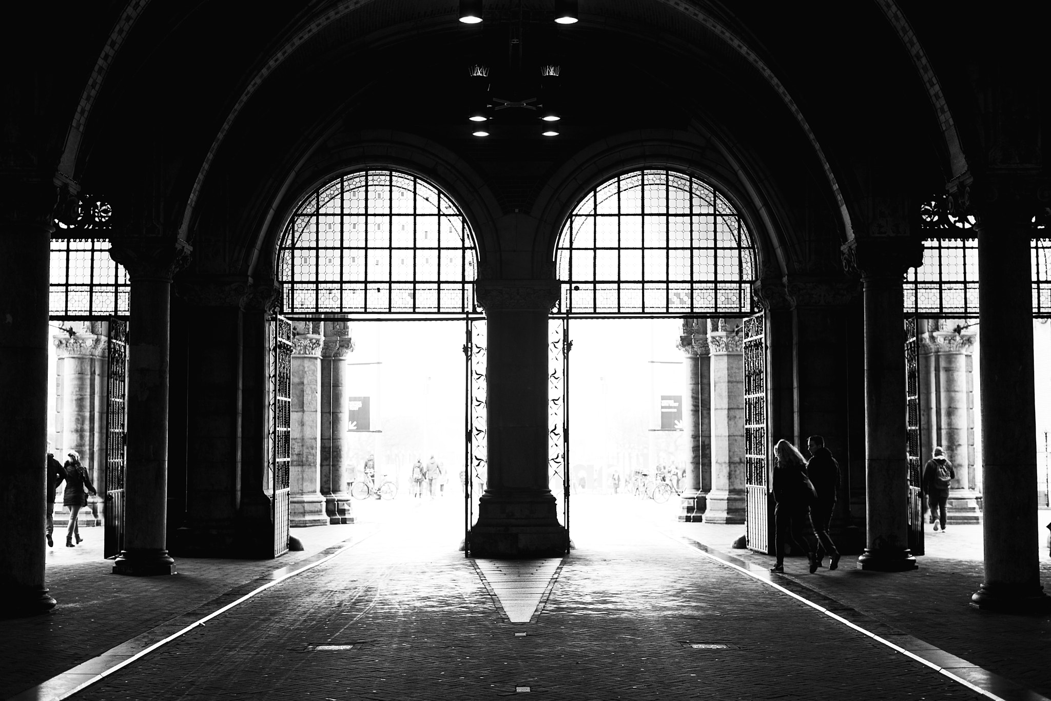 Nikon D600 + Nikon AF Nikkor 50mm F1.4D sample photo. Amsterdam streets - the rijksmuseum in bw photography