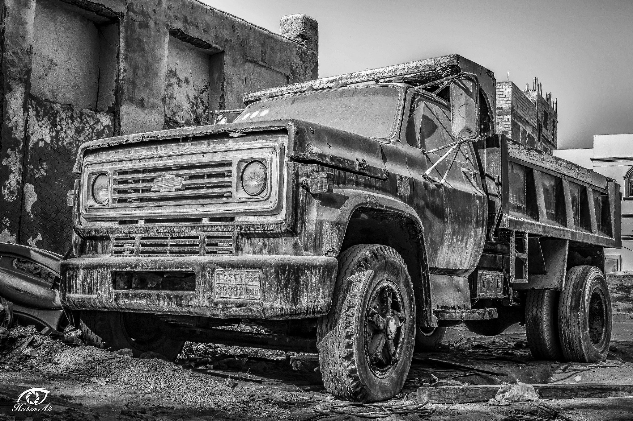 Canon EF 28-300mm F3.5-5.6L IS USM sample photo. The truck photography