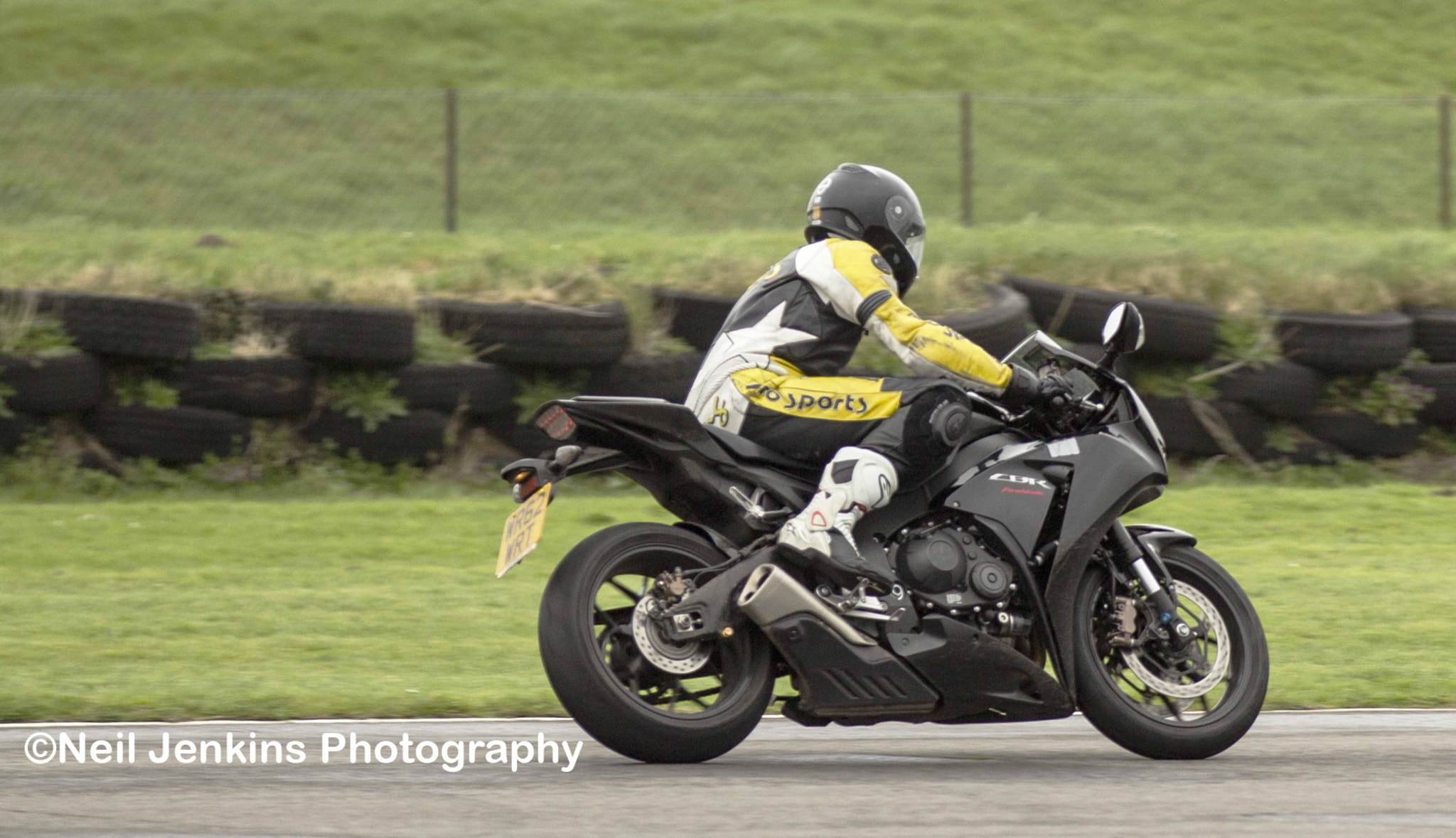 Canon EOS-1D Mark IV sample photo. Pembery track day photography