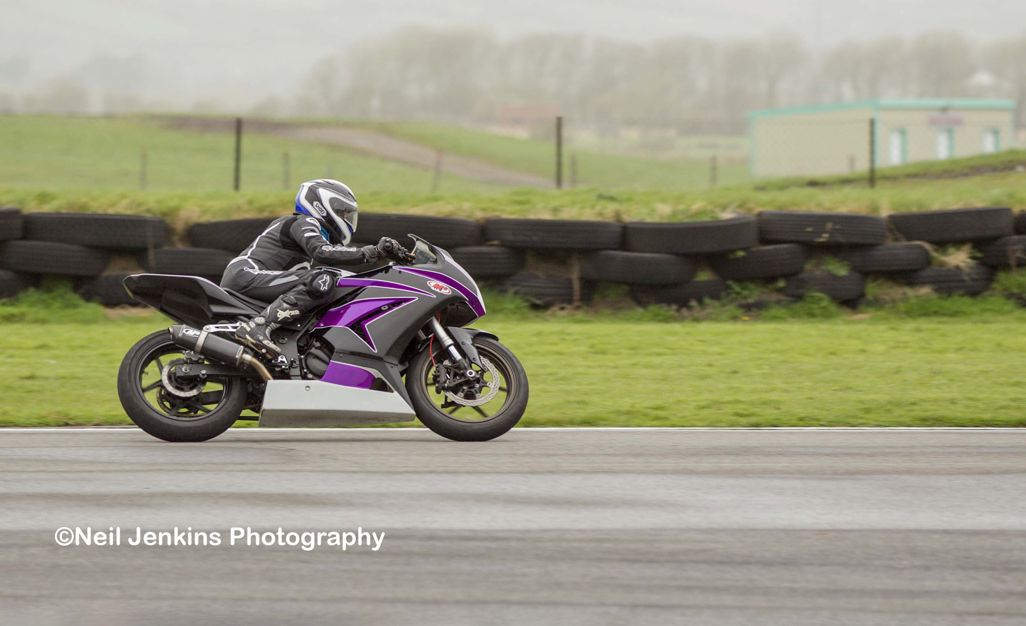 Canon EOS-1D Mark IV sample photo. Pembery track day photography
