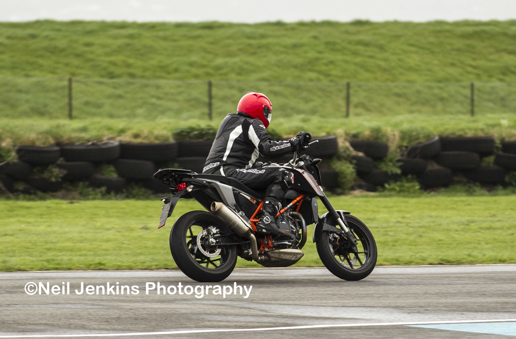 Canon EOS-1D Mark IV sample photo. Pembery track day photography