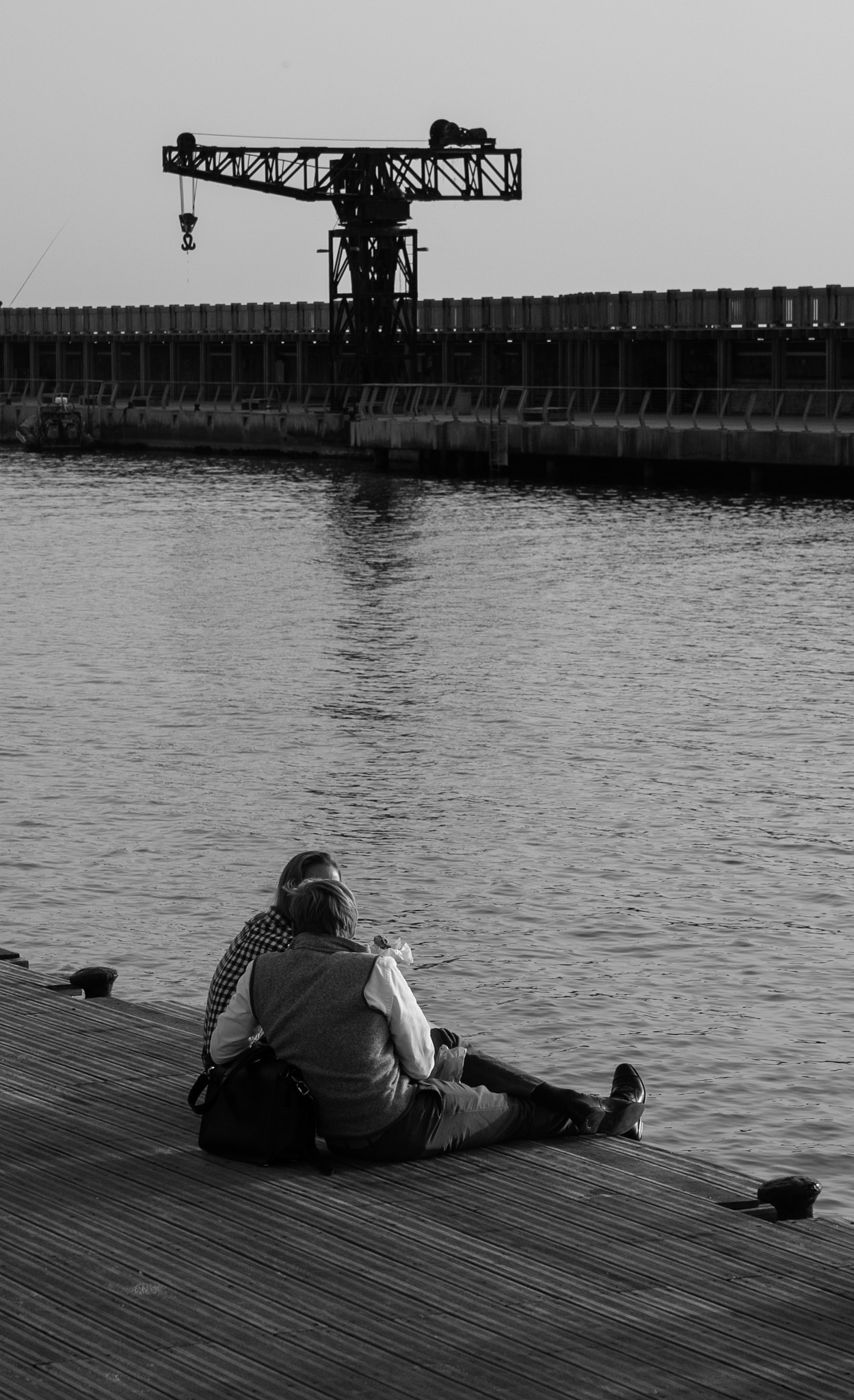 Sigma 17-70mm F2.8-4 DC Macro OS HSM sample photo. Two on the pier photography