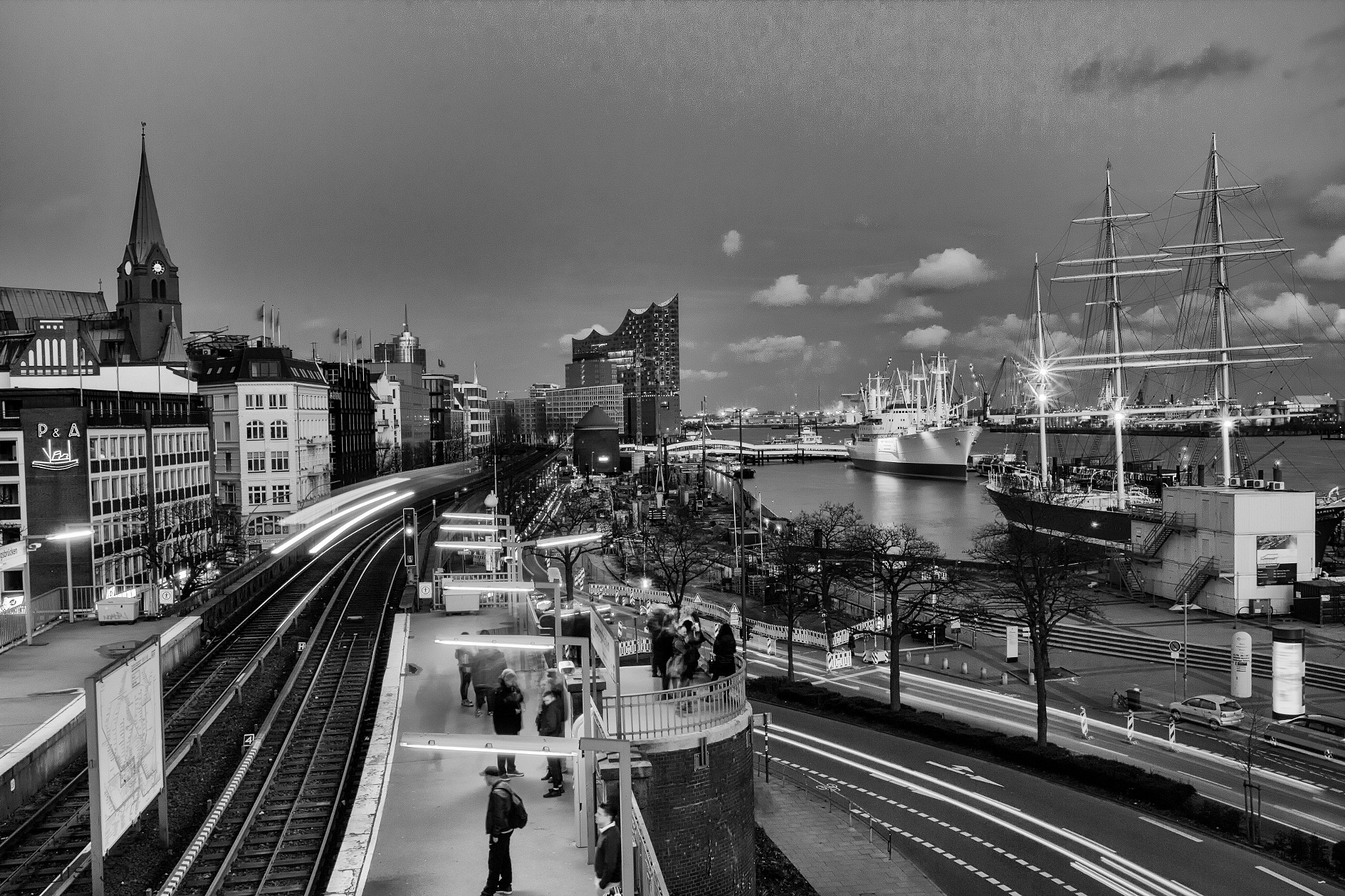 Canon EOS 550D (EOS Rebel T2i / EOS Kiss X4) sample photo. Hamburg photography