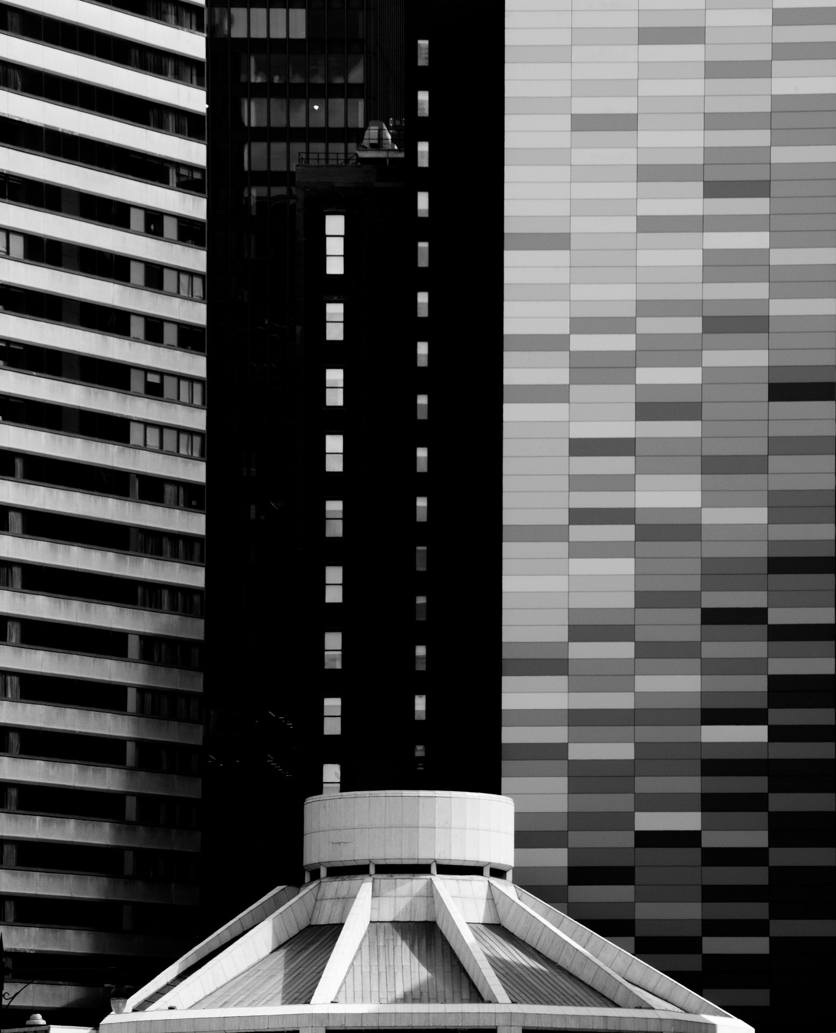 Sony a7R + Sony FE 24-240mm F3.5-6.3 OSS sample photo. Abstract buildings photography