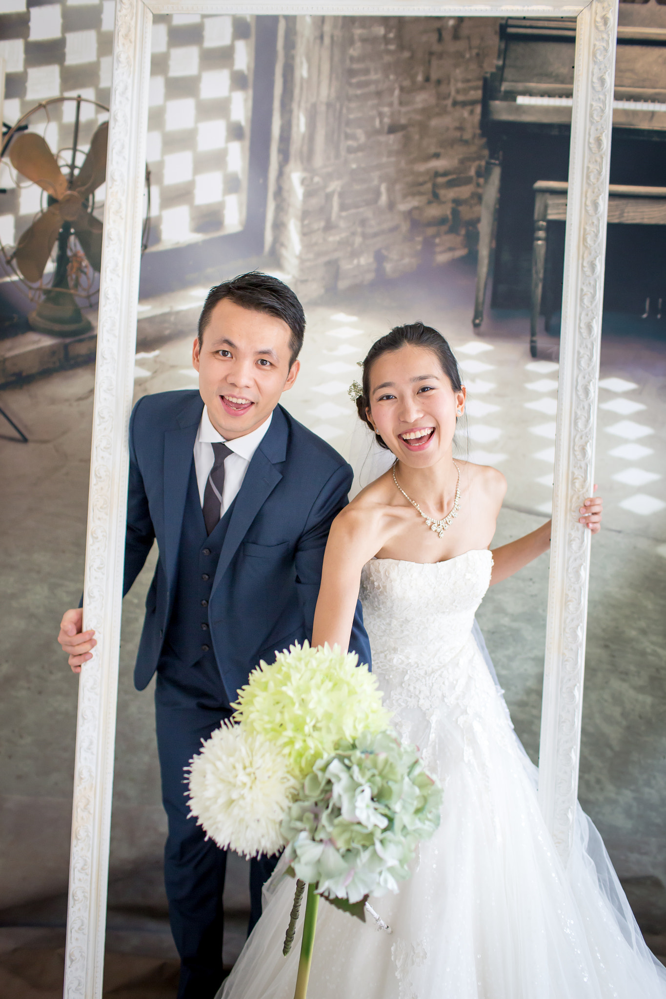 Canon EOS 6D + Canon EF 35mm F1.4L USM sample photo. A & b vintage theme pre-wedding photography