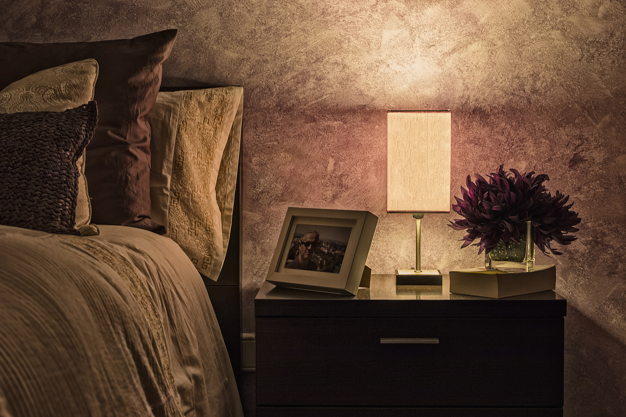 Canon EF 24-70mm F4L IS USM sample photo. Buenas noches photography