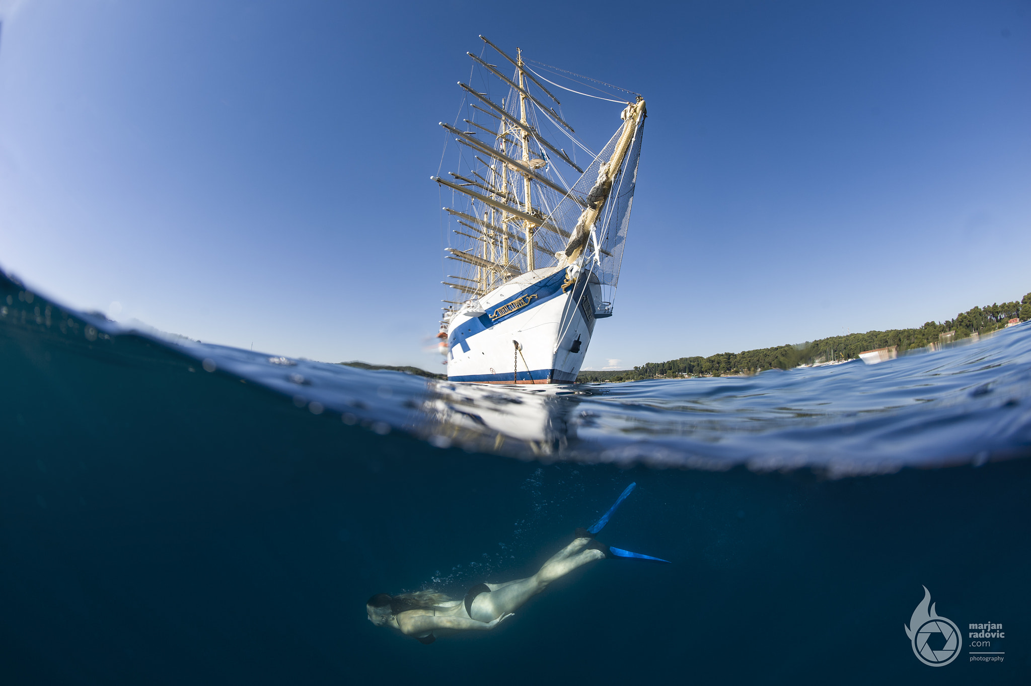 Nikon AF Fisheye-Nikkor 16mm F2.8D sample photo. "queen of the sea" photography