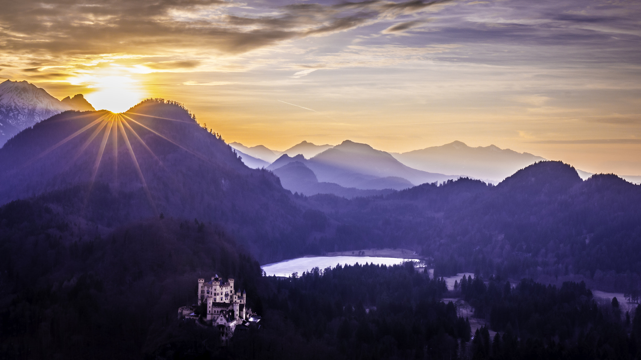 Canon EF 24-70mm F4L IS USM sample photo. Hohenschwangau castle photography