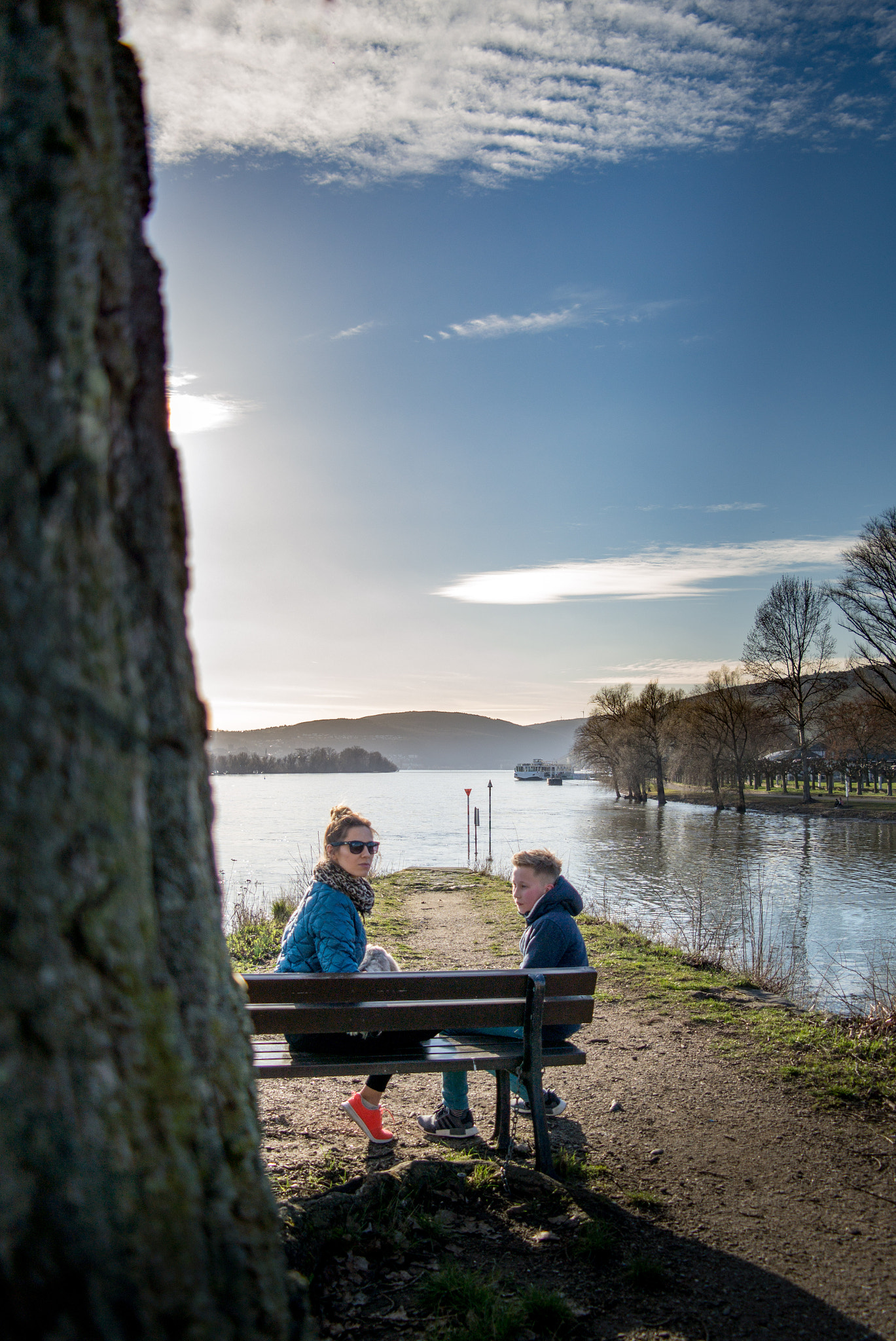 Samsung NX300 + Samsung NX 18-55mm F3.5-5.6 OIS sample photo. Bench photography