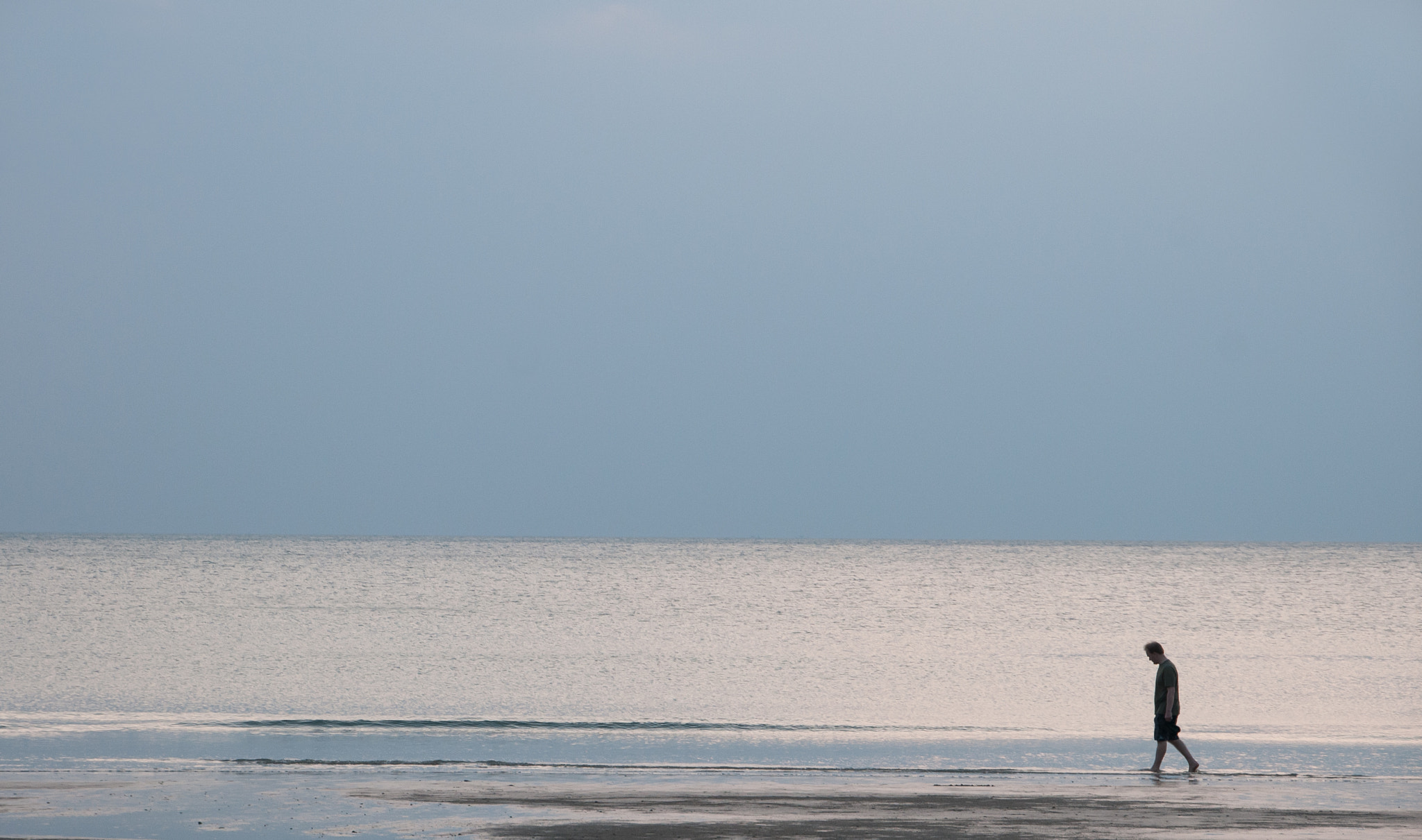 Nikon D300 sample photo. Lonely walk photography