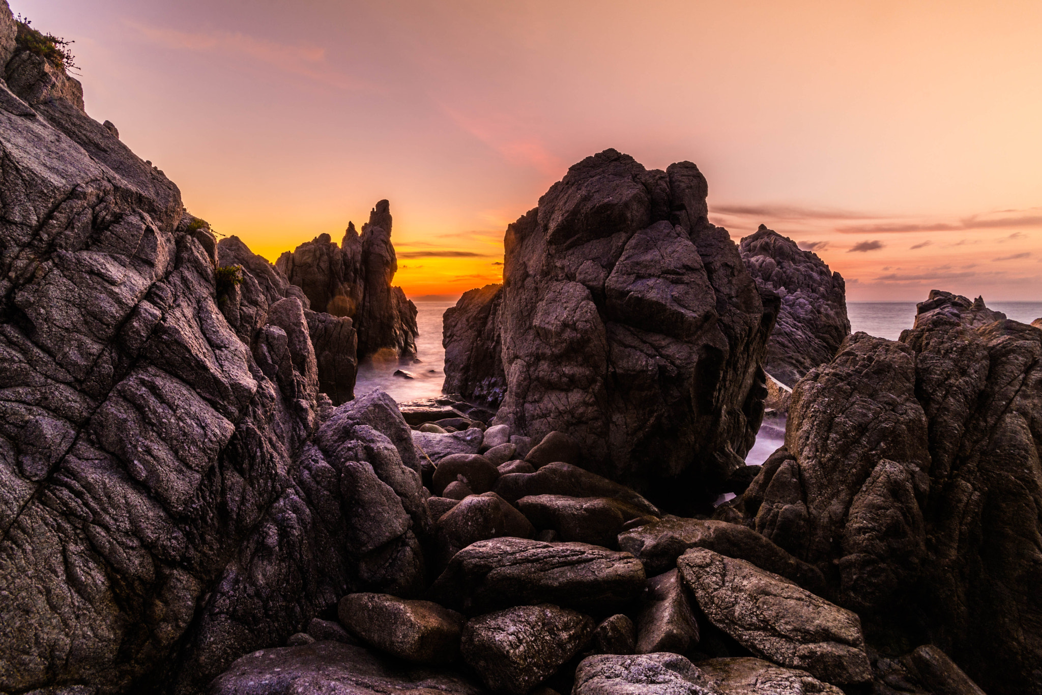 Sigma 10-20mm F4-5.6 EX DC HSM sample photo. Sunset in parghelia photography