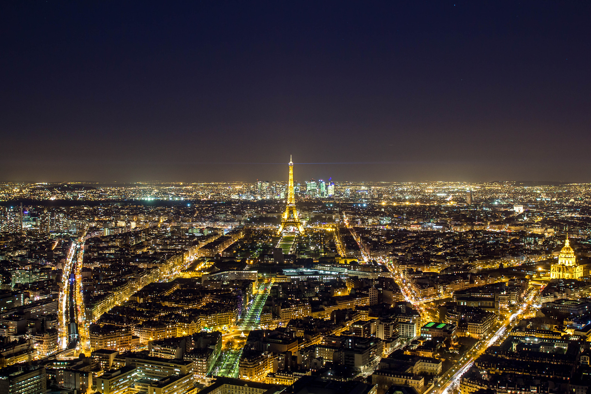 Canon EOS 550D (EOS Rebel T2i / EOS Kiss X4) + Sigma 24-70mm F2.8 EX DG Macro sample photo. Paris by night photography