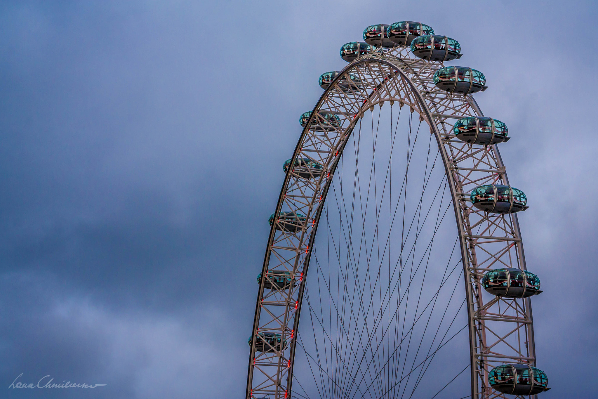 Canon EF-S 18-200mm F3.5-5.6 IS sample photo. London eye photography