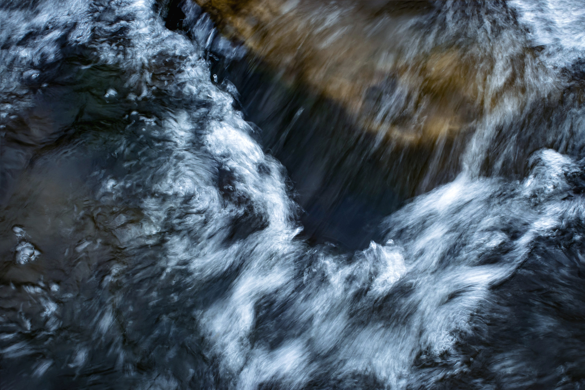 Nikon D5500 sample photo. Abstract wave shape photography
