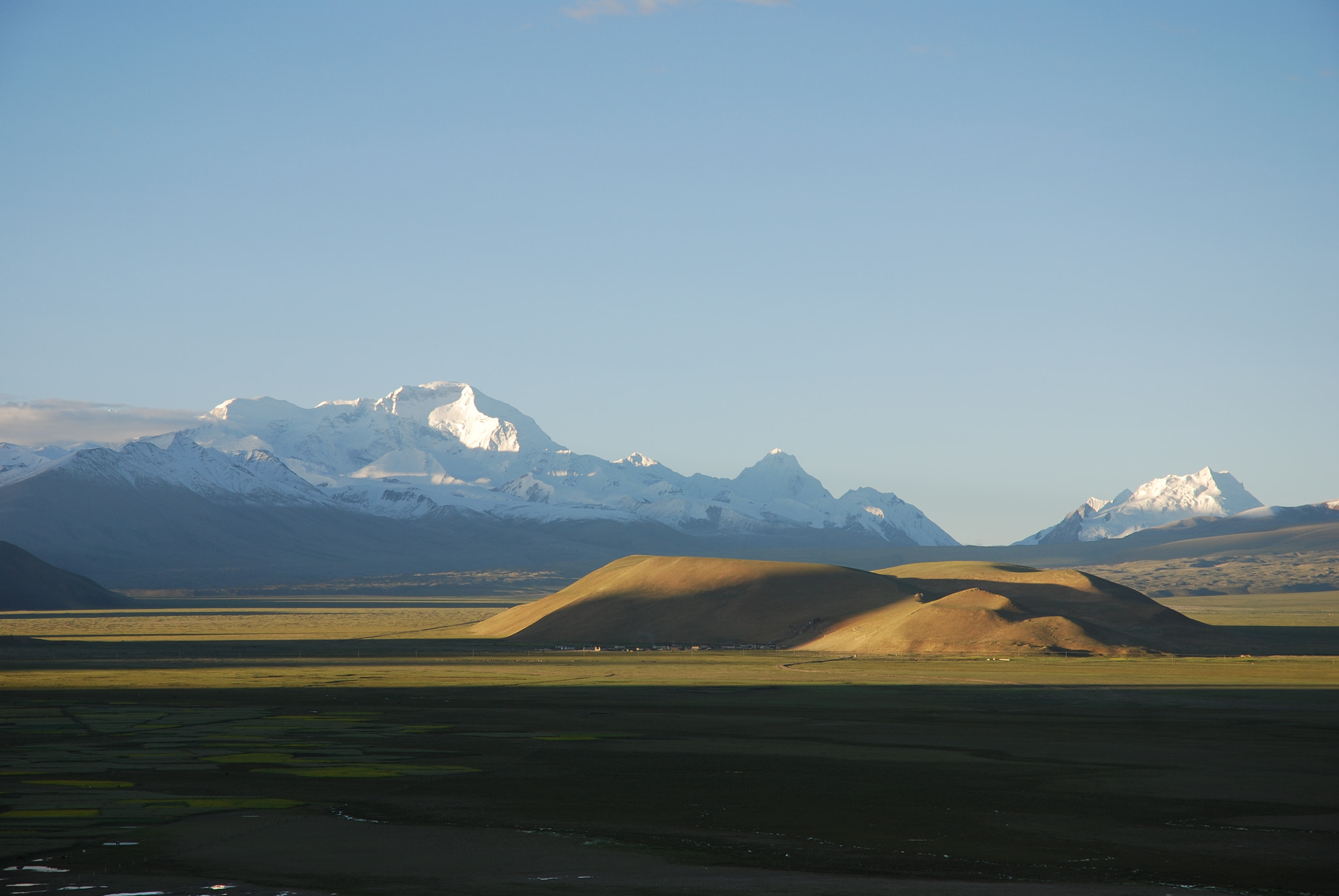 Nikon D80 sample photo. B () photography