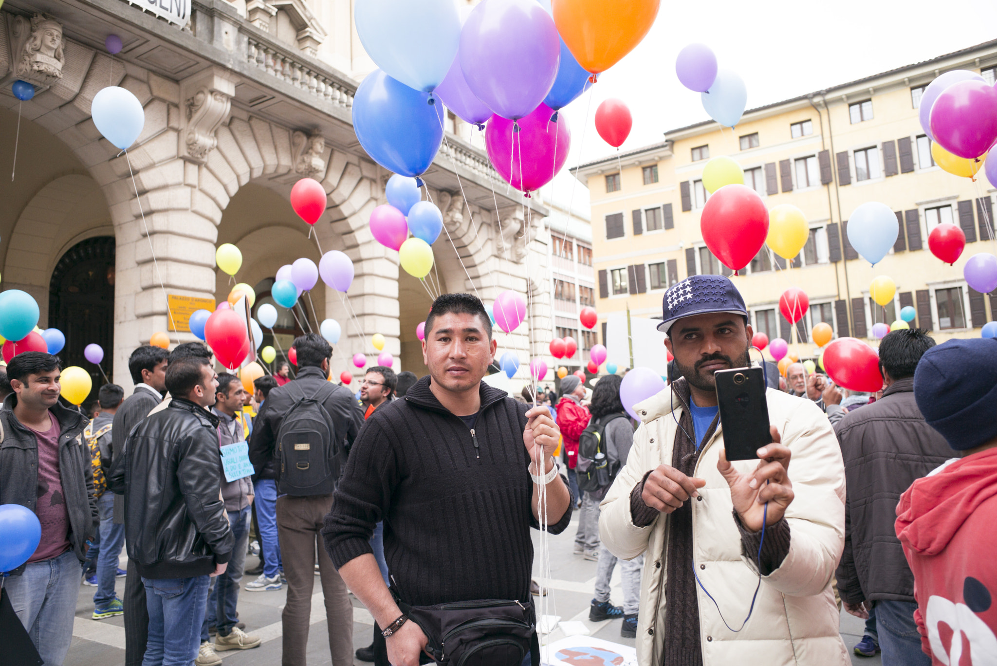 Leica M (Typ 240) + Elmarit-M 1:2.8/24 ASPH. sample photo. #flüchtling #frühlinge #life #italy #ismailgokmen photography