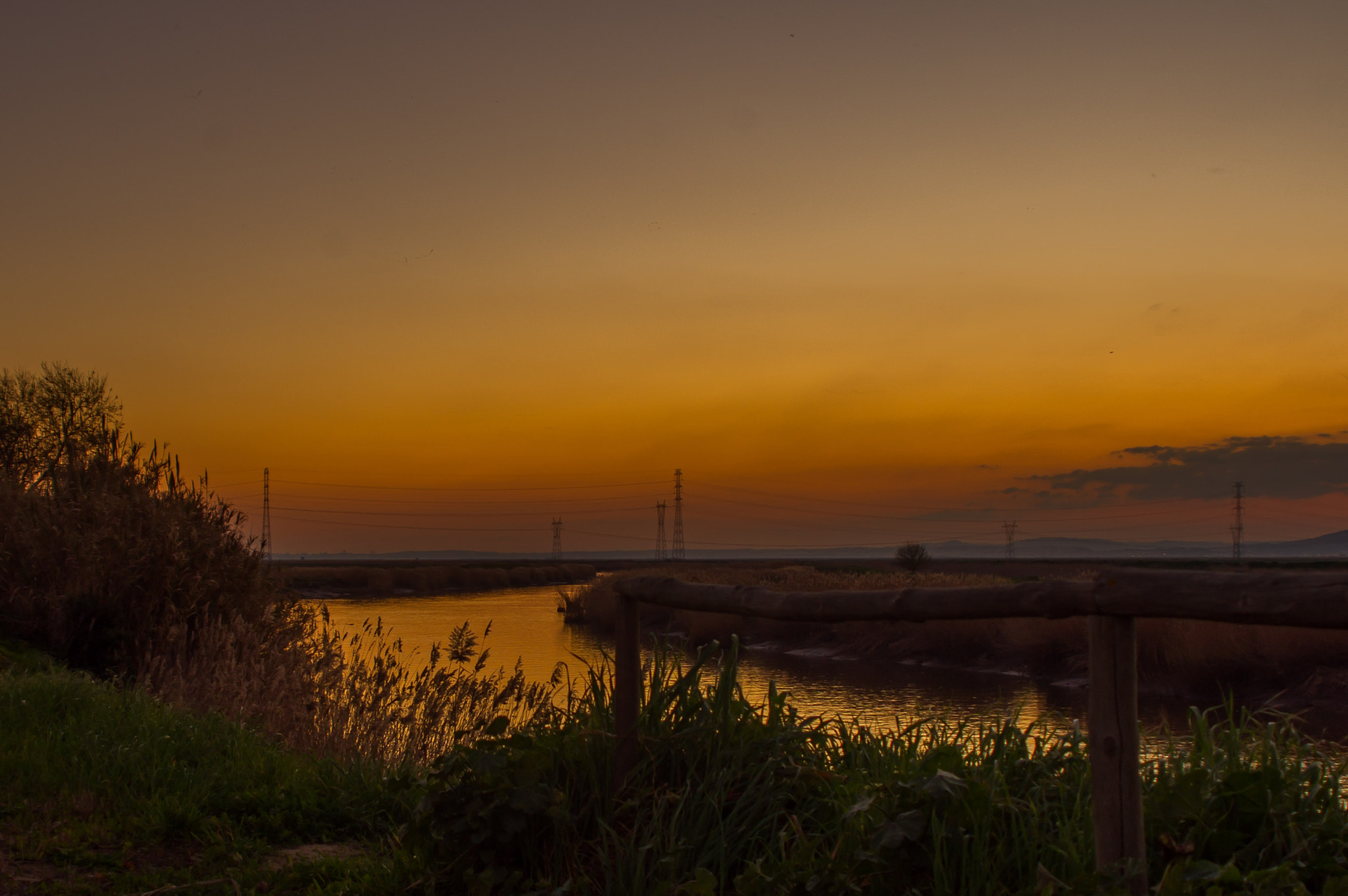 Pentax K-x + smc PENTAX-FA 28-80mm F3.5-5.6 sample photo. Before dark by the river photography