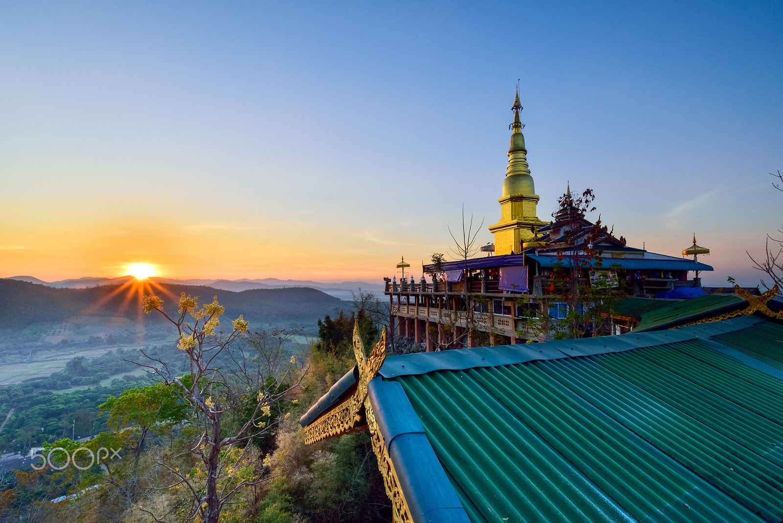 Nikon AF-S Nikkor 18-35mm F3.5-4.5G ED sample photo. Beautiful sunrise at northern thailand temple on the mountain photography