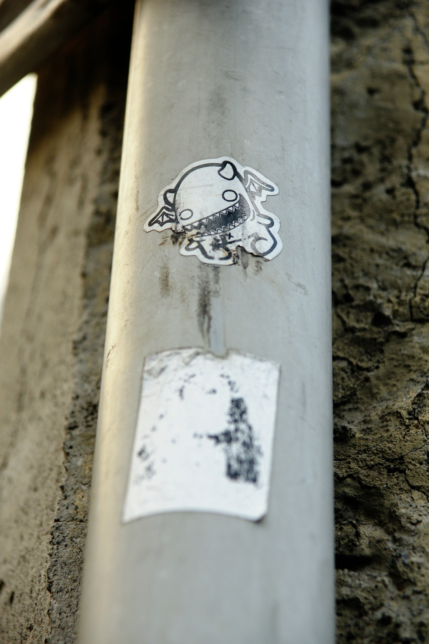Sony Alpha DSLR-A700 sample photo. Urban sticker 9 photography