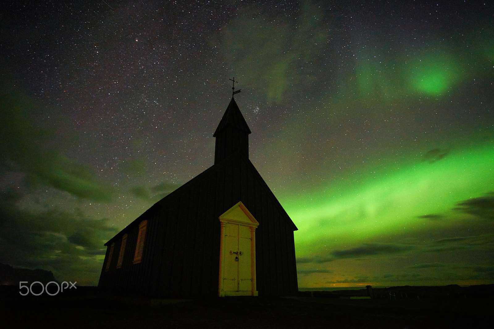 Sony a7R + 17-40mm F4 sample photo. Budir black church in iceland photography