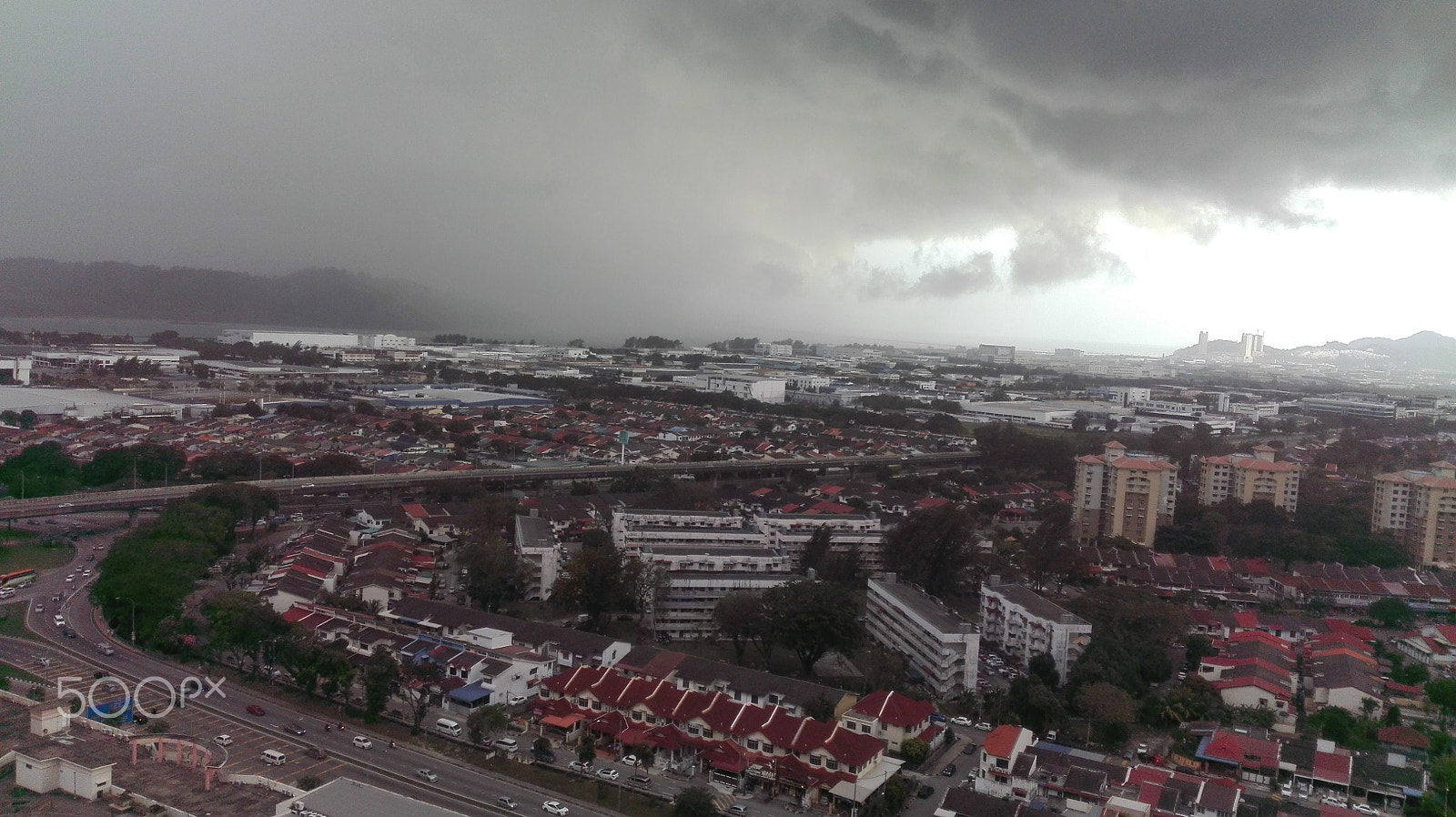 HUAWEI Che2-L11 sample photo. Bayan lepas rain photography