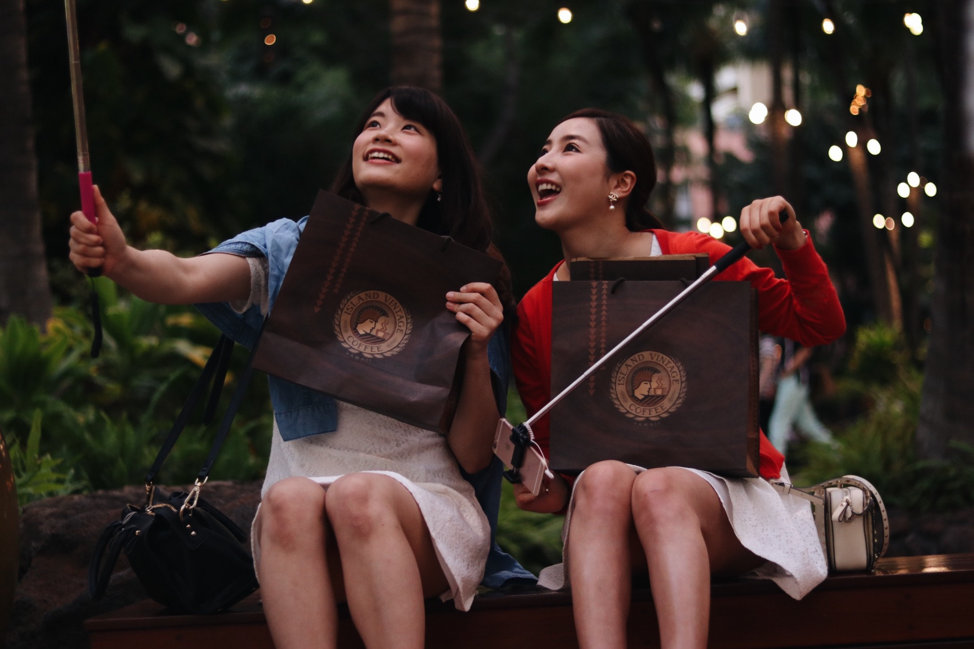 Canon EOS 750D (EOS Rebel T6i / EOS Kiss X8i) sample photo. These two girls were in front of me looking like t ... photography