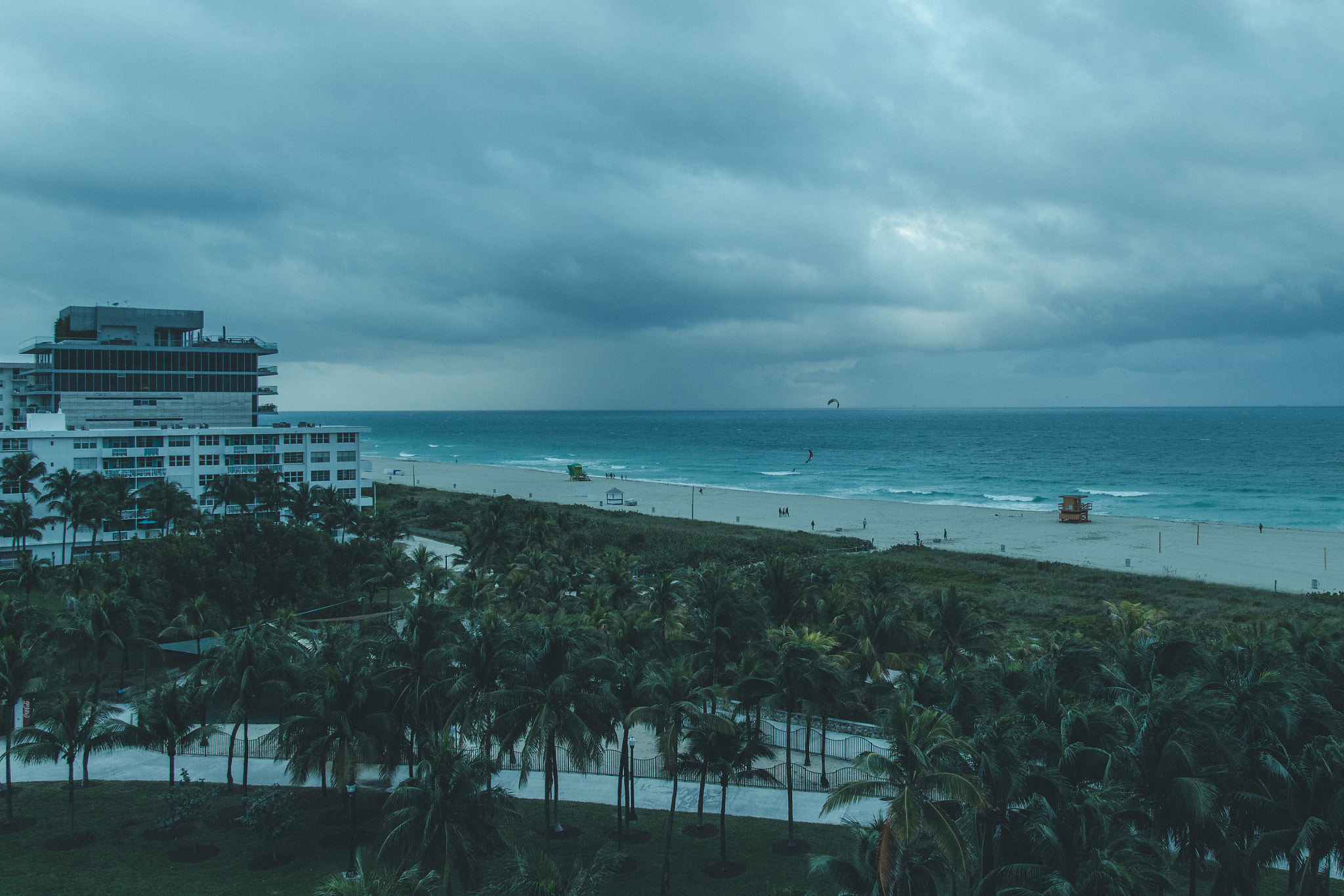 Canon EOS 700D (EOS Rebel T5i / EOS Kiss X7i) + Canon EF-S 17-55mm F2.8 IS USM sample photo. Miami beach  photography