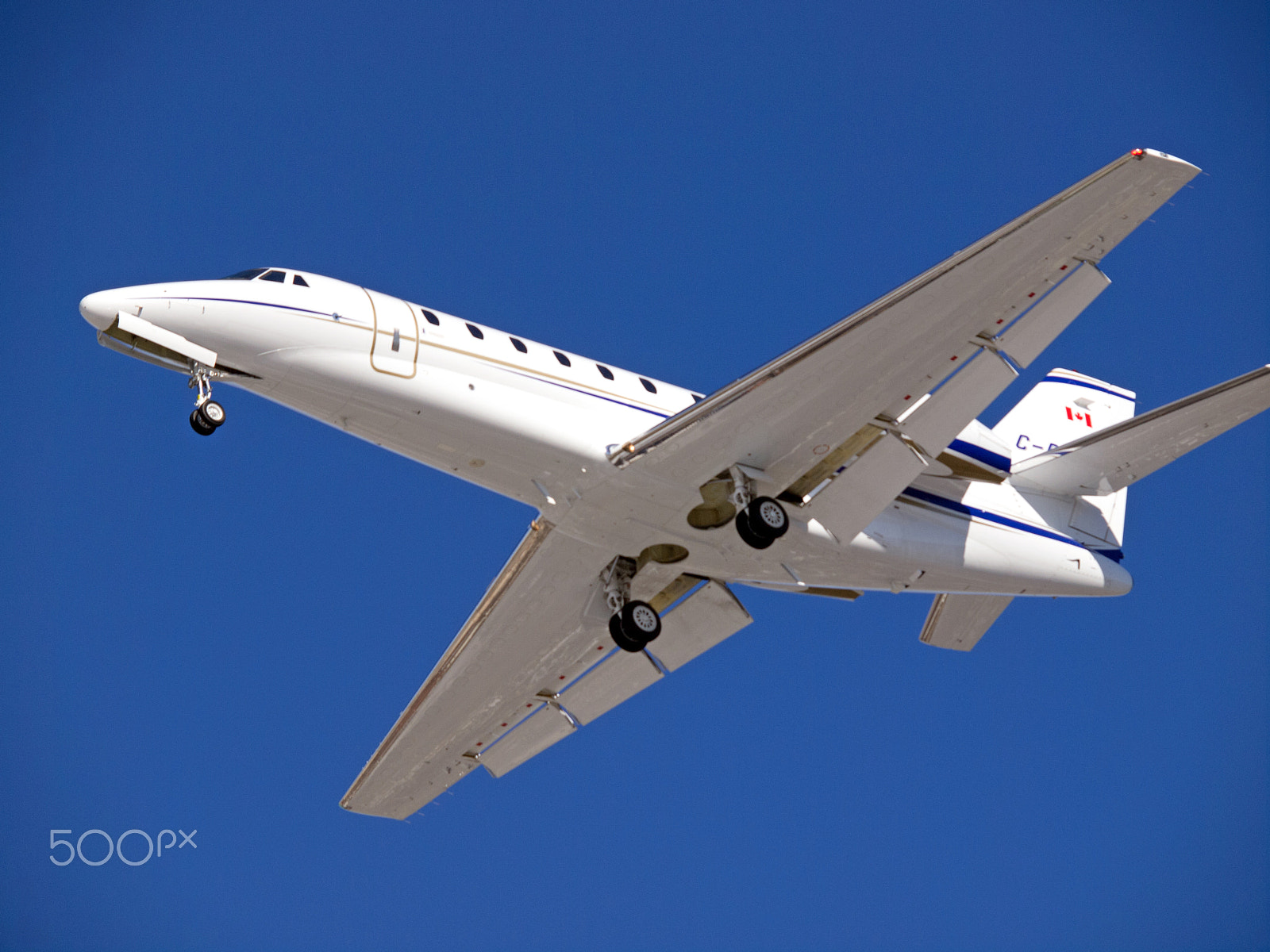 Olympus E-5 sample photo. Cessna citation business jet photography