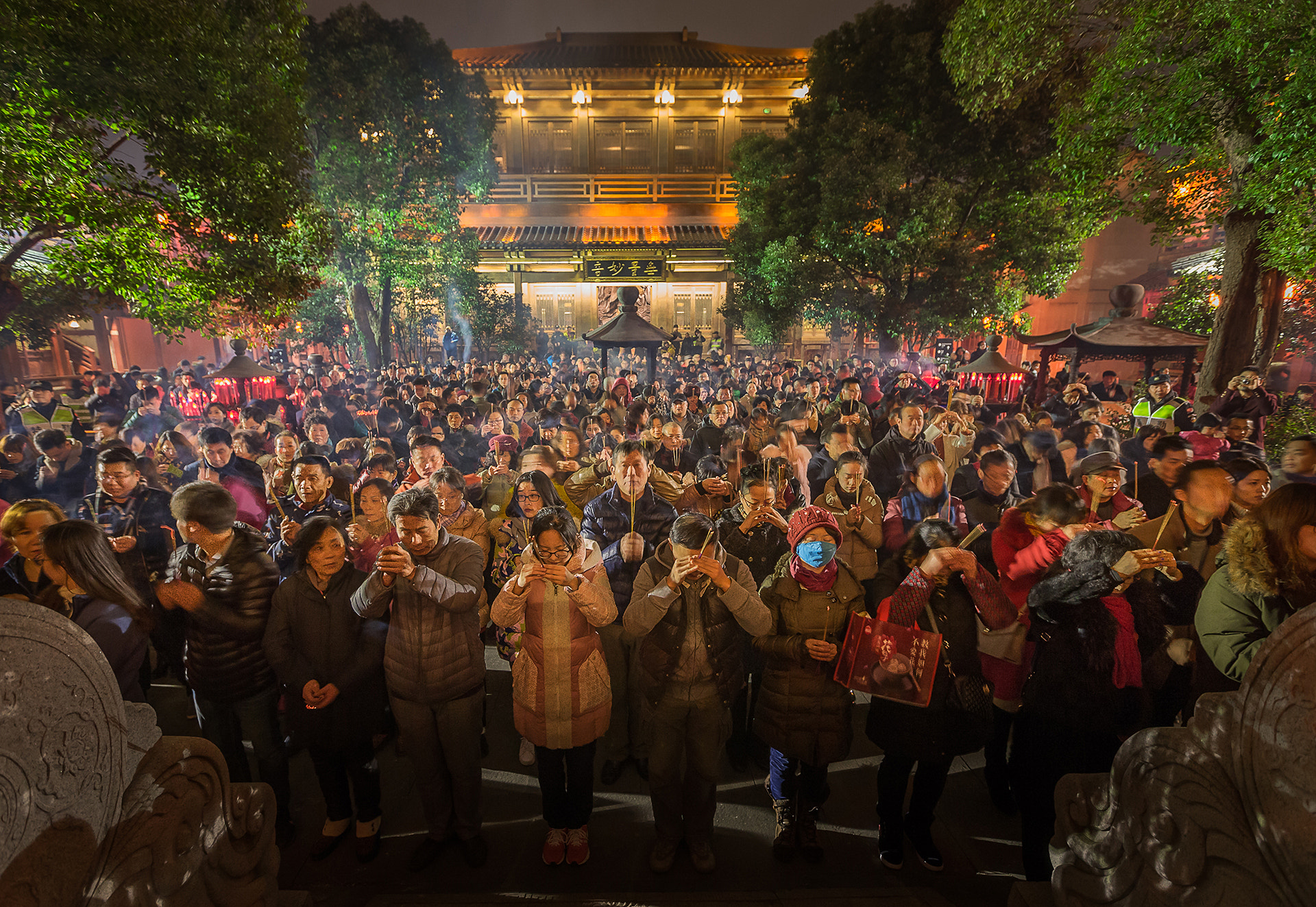 Canon EF 16-35mm F2.8L II USM sample photo. 烧头香 photography