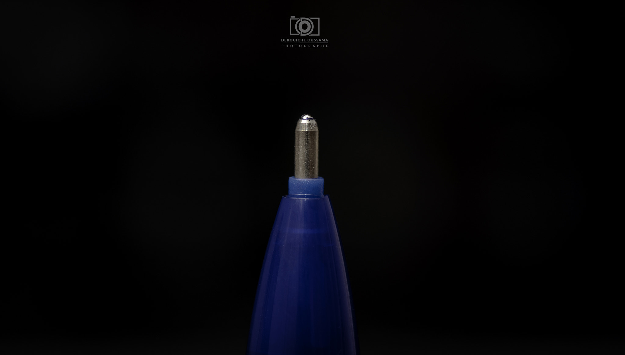 Pentax K-3 II + Tamron SP AF 90mm F2.8 Di Macro sample photo. Blue pen ! photography