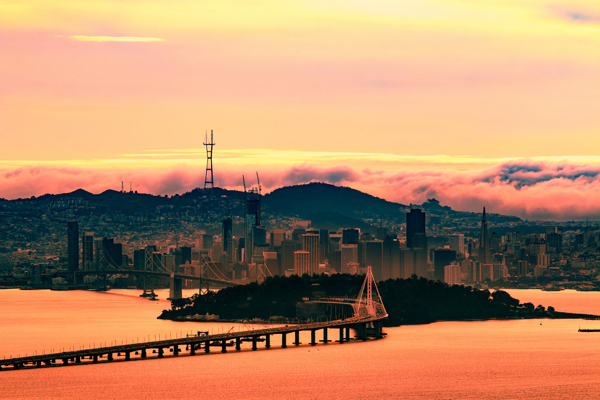 Canon EF 70-200mm F2.8L USM sample photo. City by the clouds photography