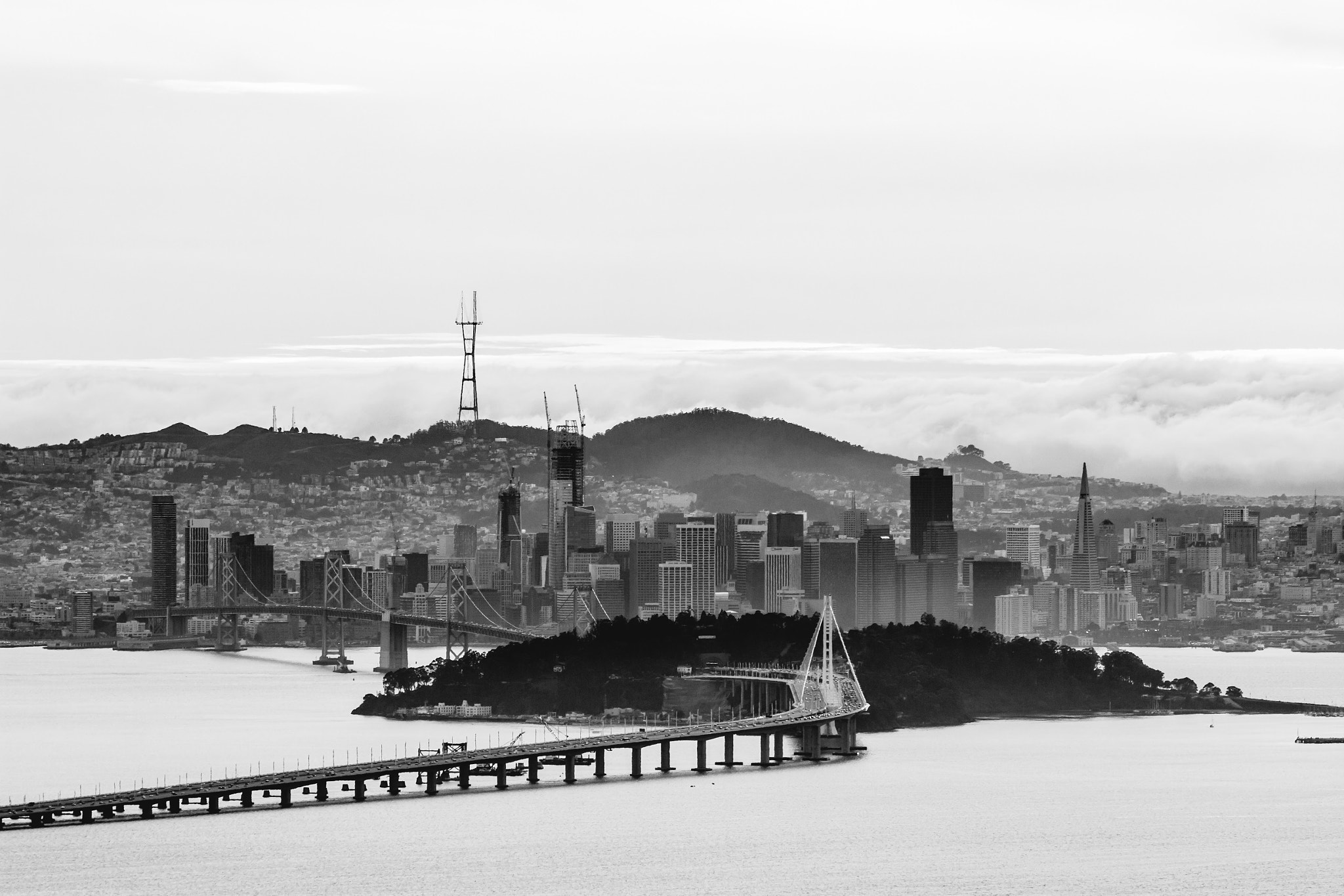Canon EF 70-200mm F2.8L USM sample photo. City by the clouds photography