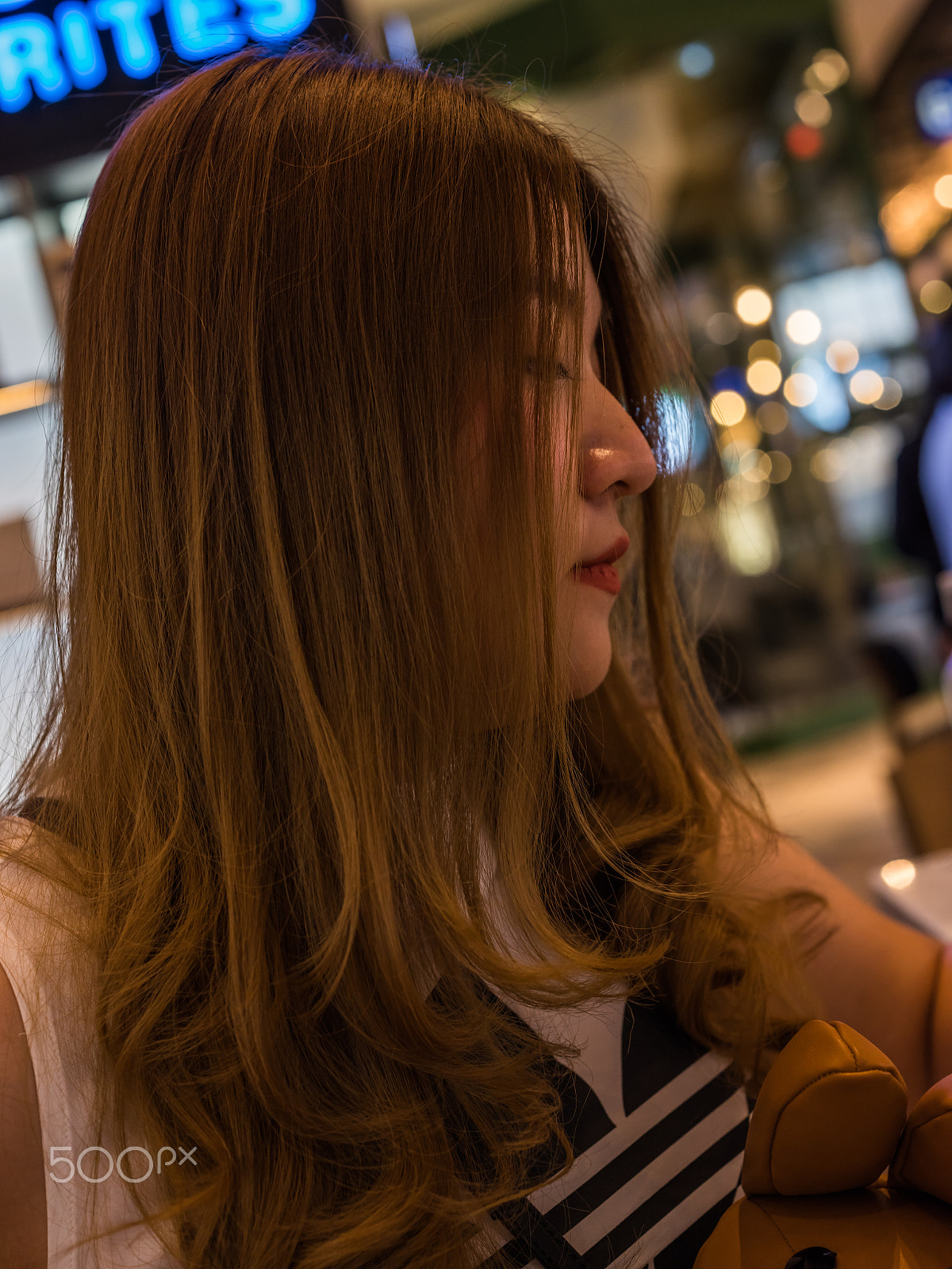 Fujifilm GFX 50S + Fujifilm GF 63mm F2.8 R WR sample photo. Girl photography