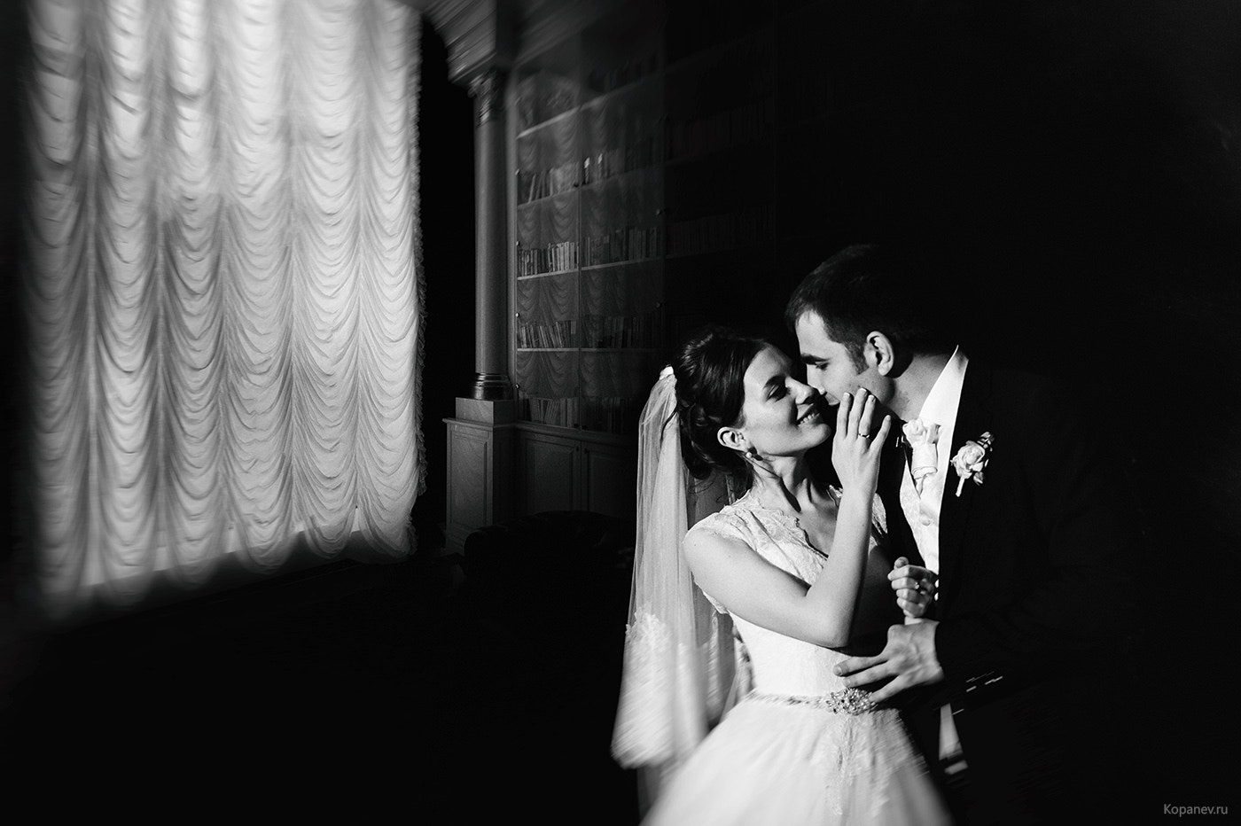 Nikon AF-S Nikkor 24-70mm F2.8G ED sample photo. Wedding photography
