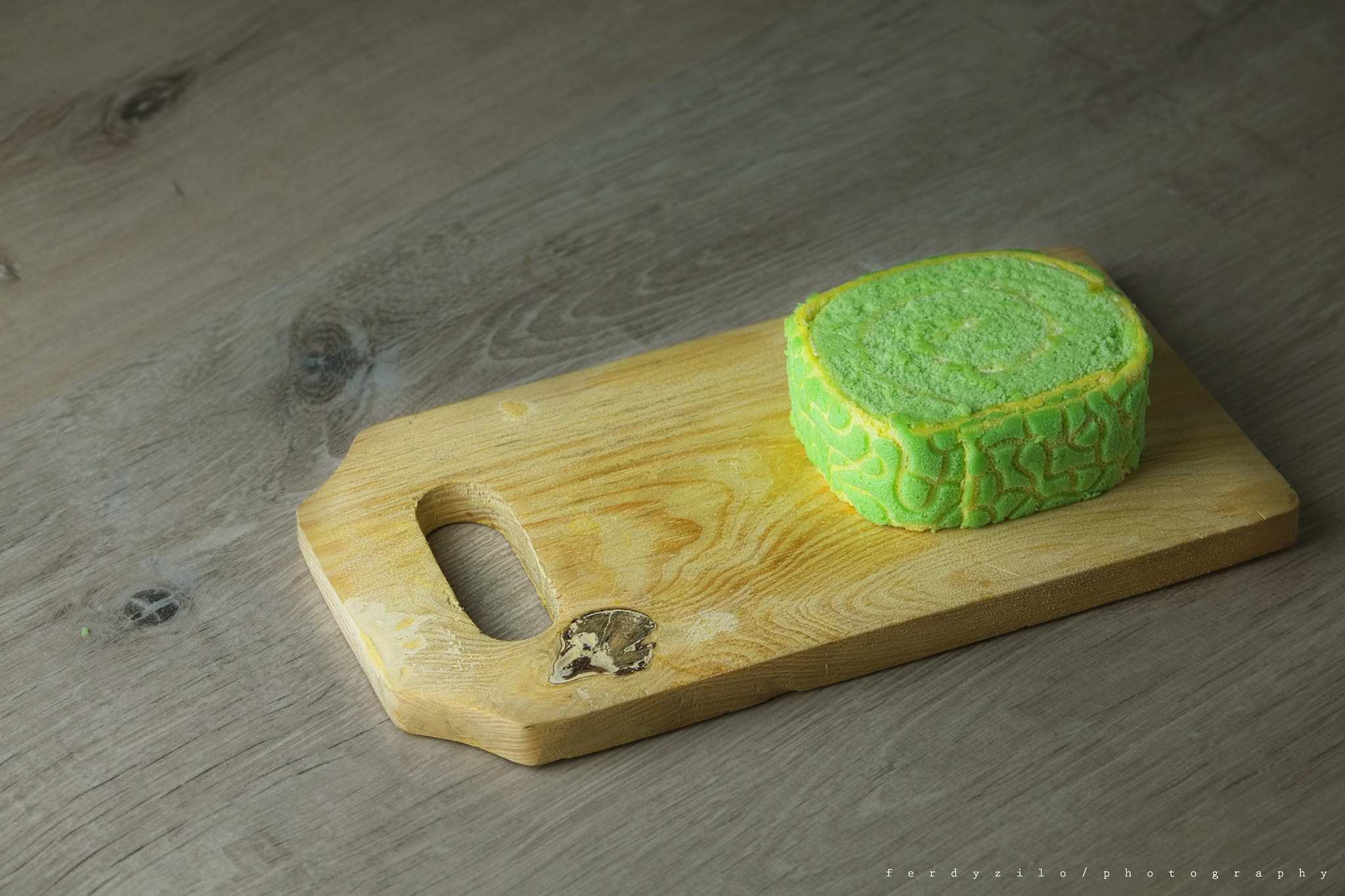 Fujifilm X-E1 + Fujifilm XF 55-200mm F3.5-4.8 R LM OIS sample photo. Roll cake photography