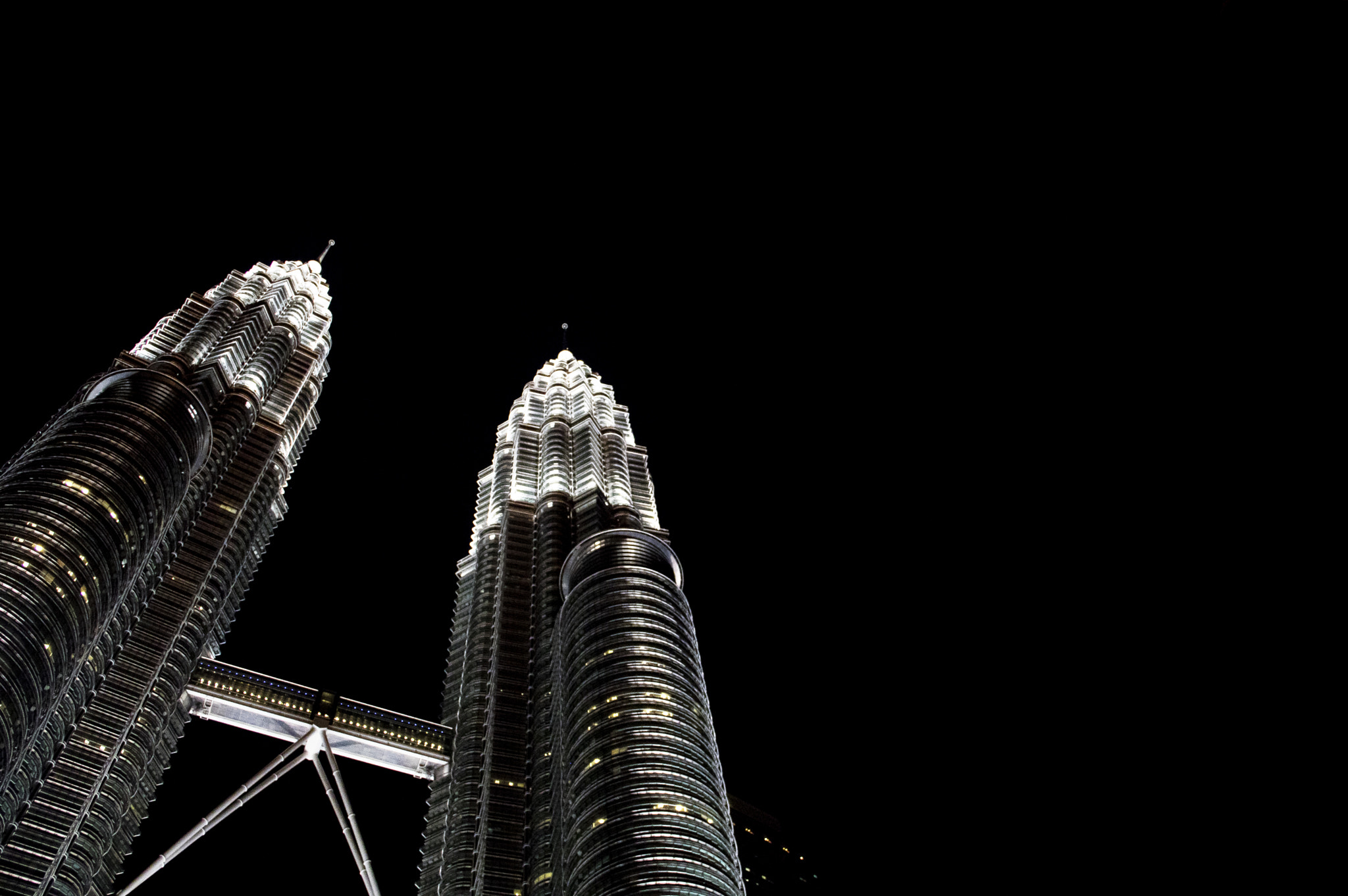 Canon EF-S 18-135mm F3.5-5.6 IS sample photo. Kuala lumpur convention centre klcc, malaysia photography