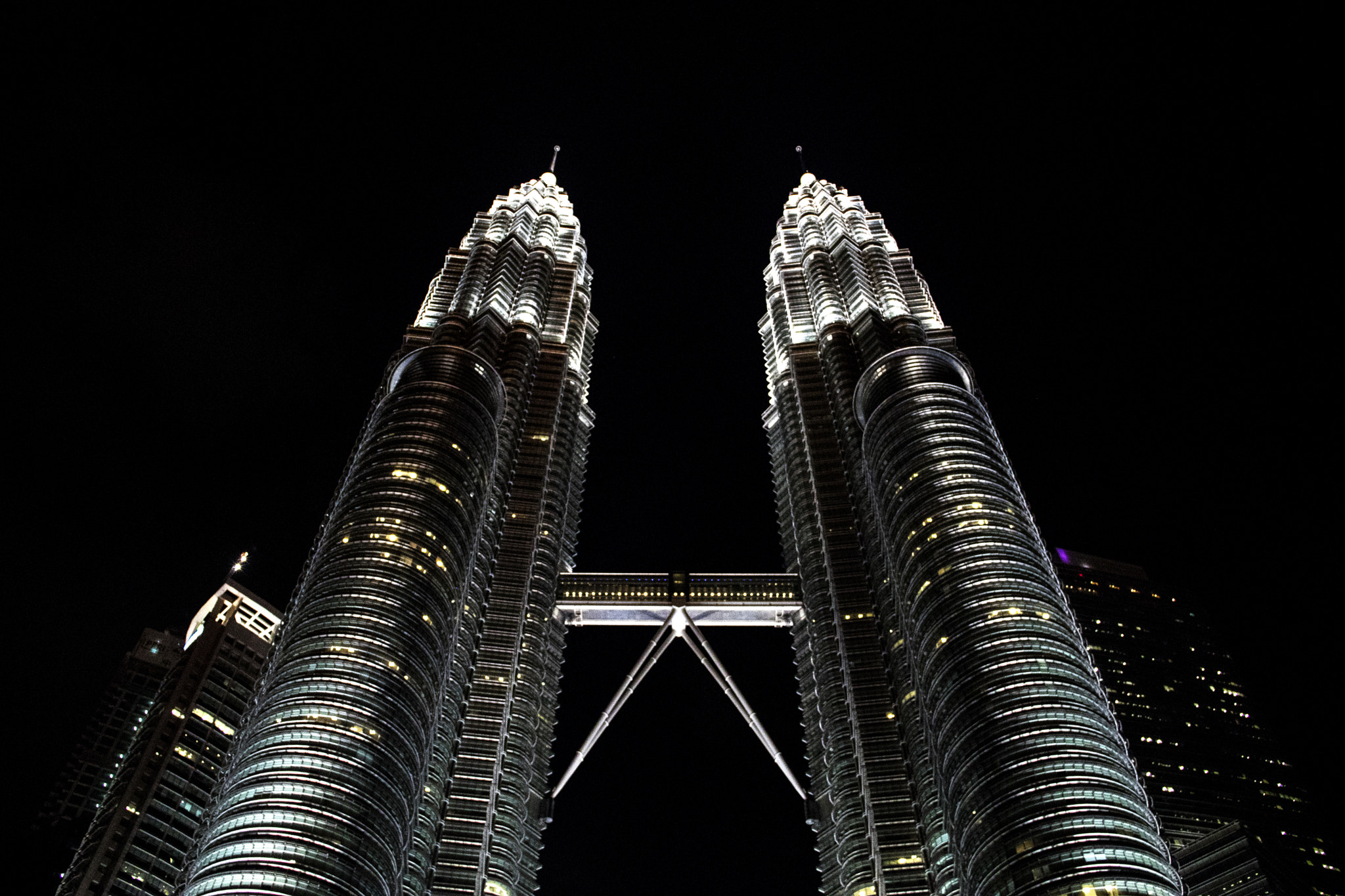 Canon EF-S 18-135mm F3.5-5.6 IS sample photo. Kuala lumpur convention centre klcc, malaysia photography